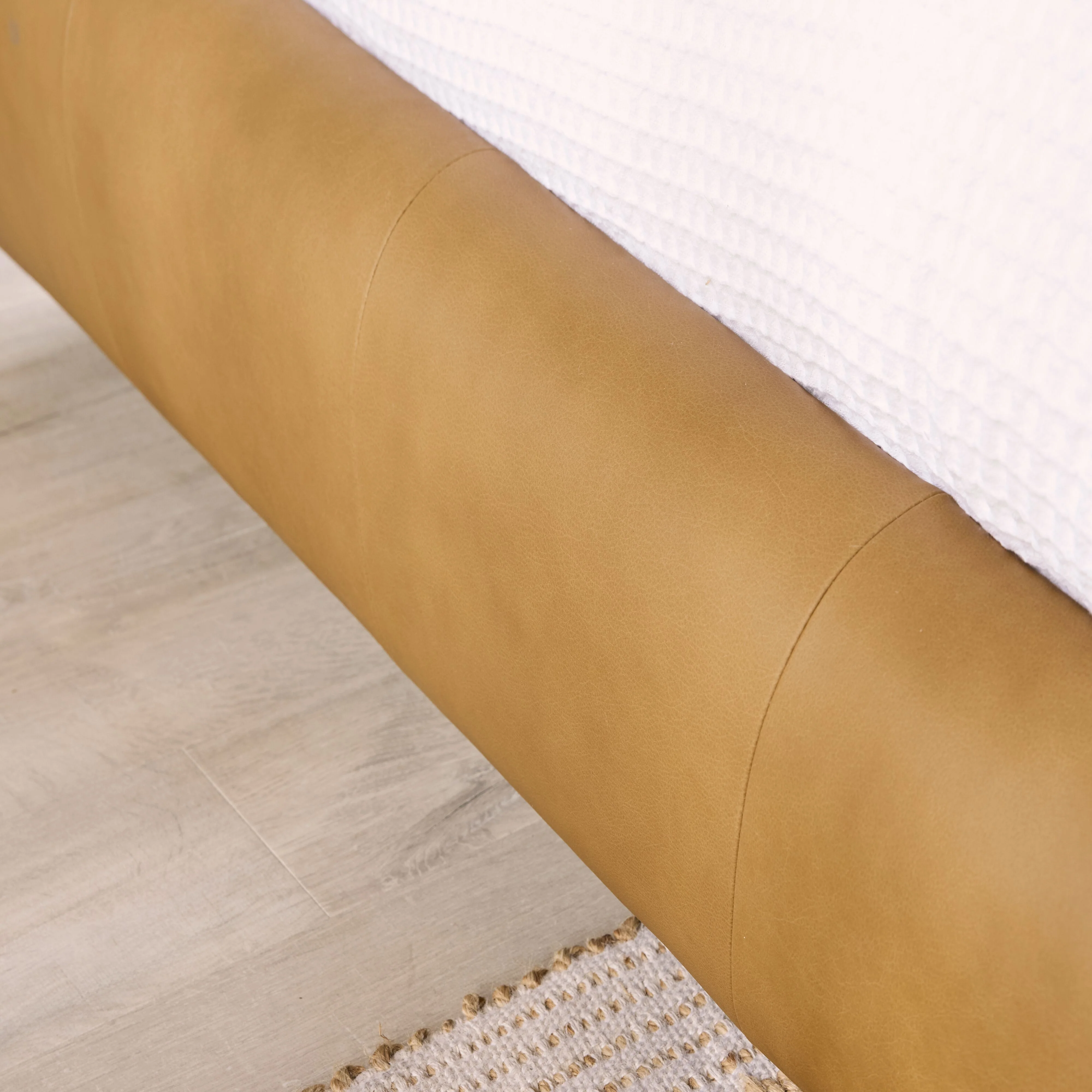 Eden Leather Queen Bed - Image 12