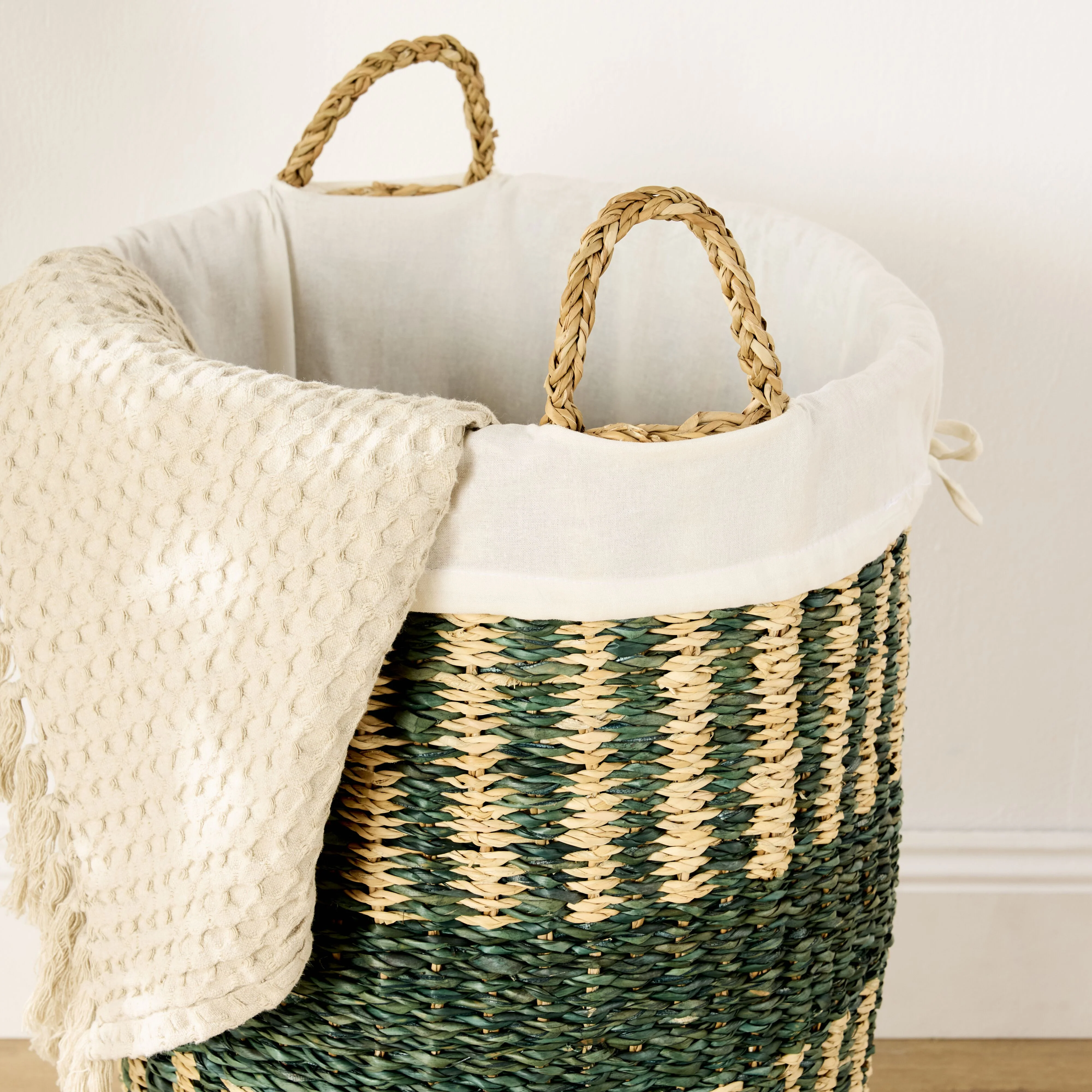 Elira Stripe Lined Laundry Basket - Image 8