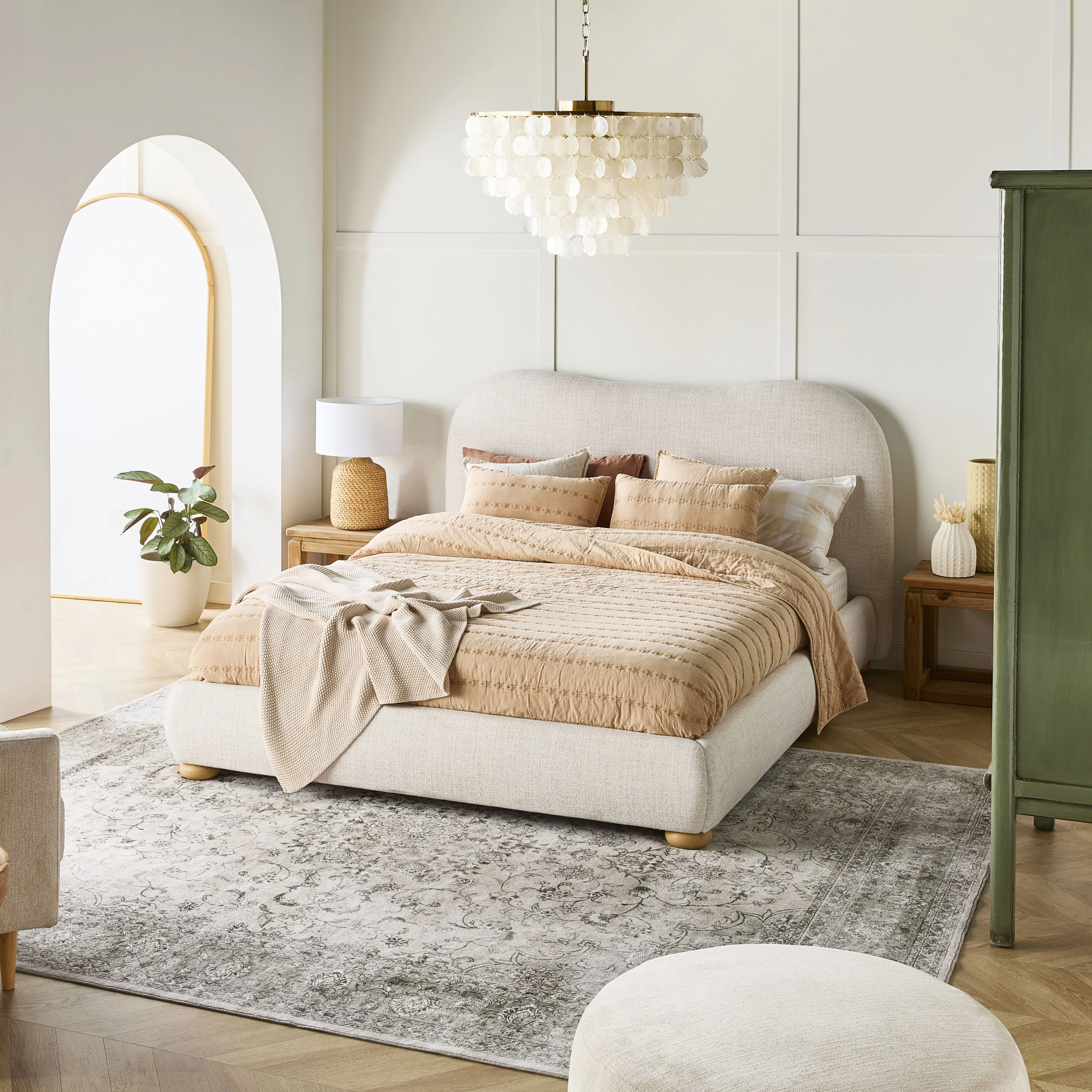 Elise King Bed - Image 7
