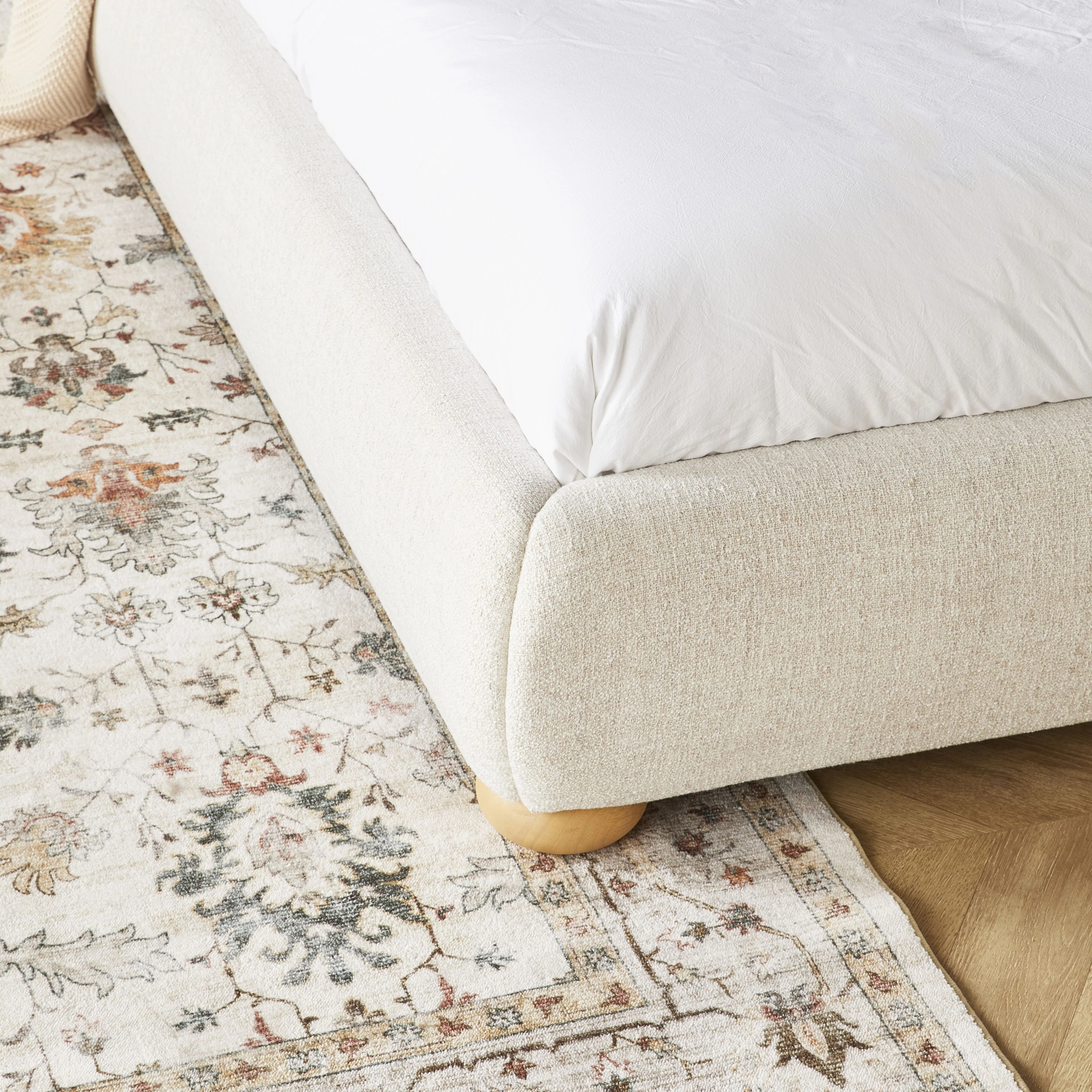 Elise Queen Bed - Image 10
