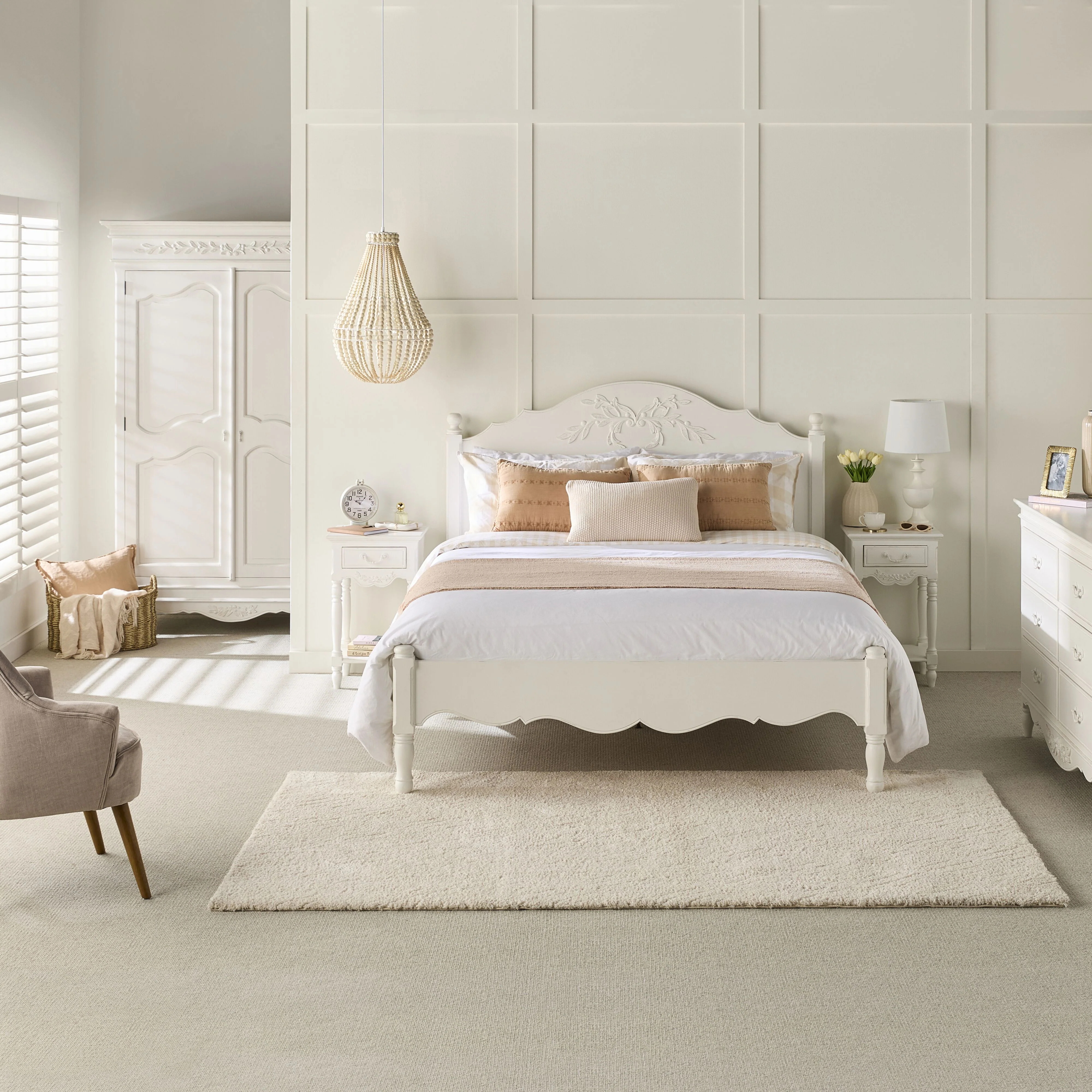 Emilie Queen Bed - Image 8