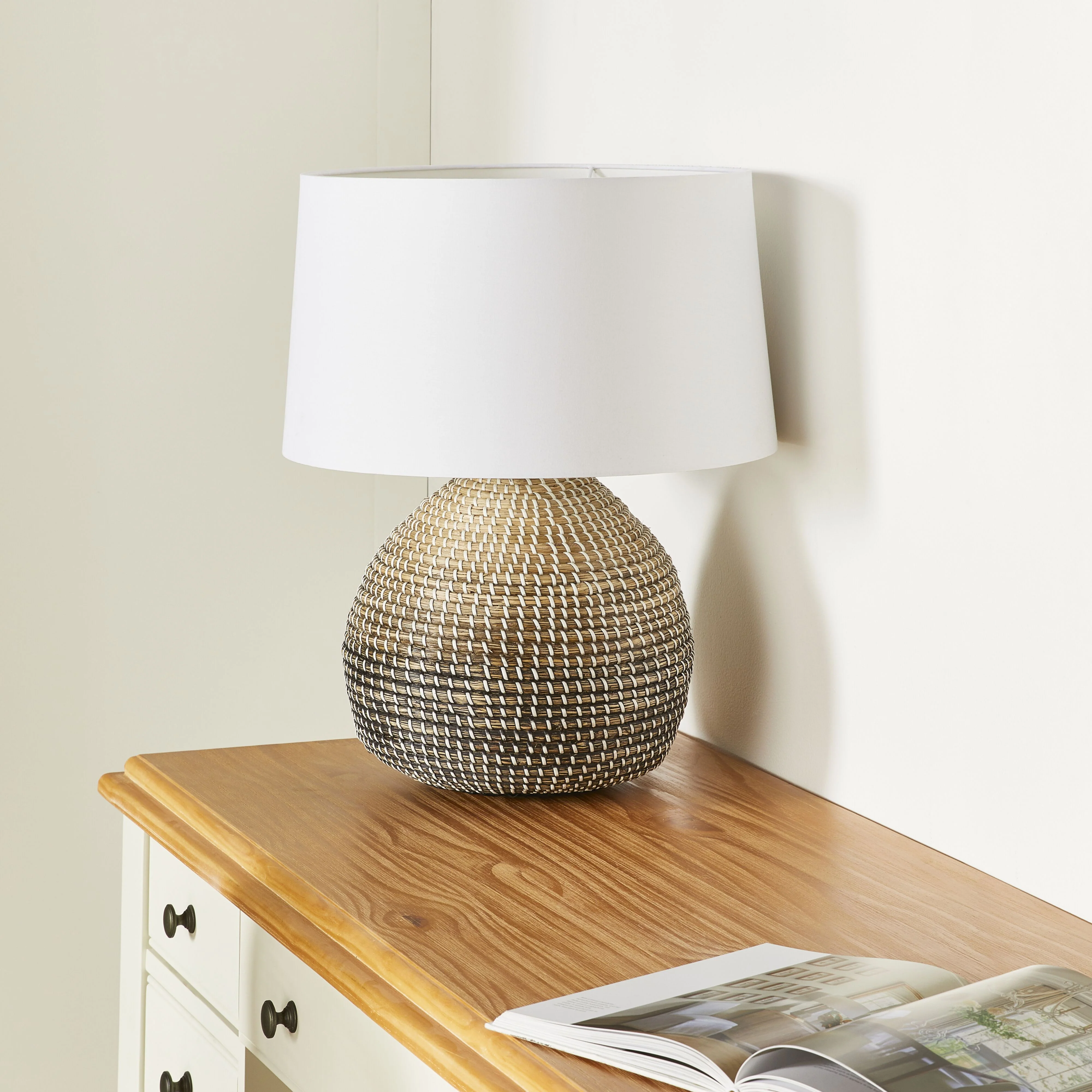 Emma Seagrass Table Lamp 61cm - Image 4