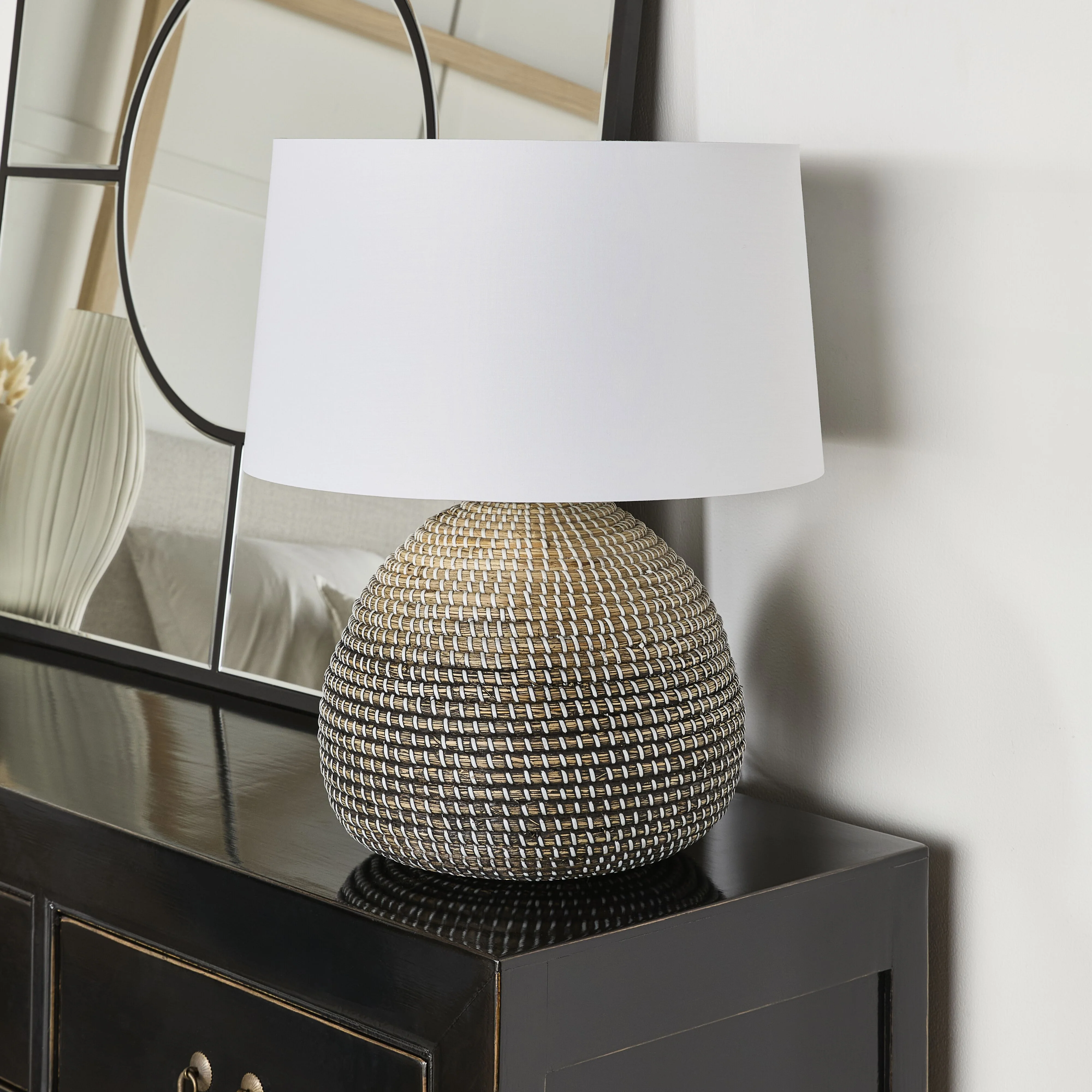 Emma Seagrass Table Lamp 61cm - Image 5