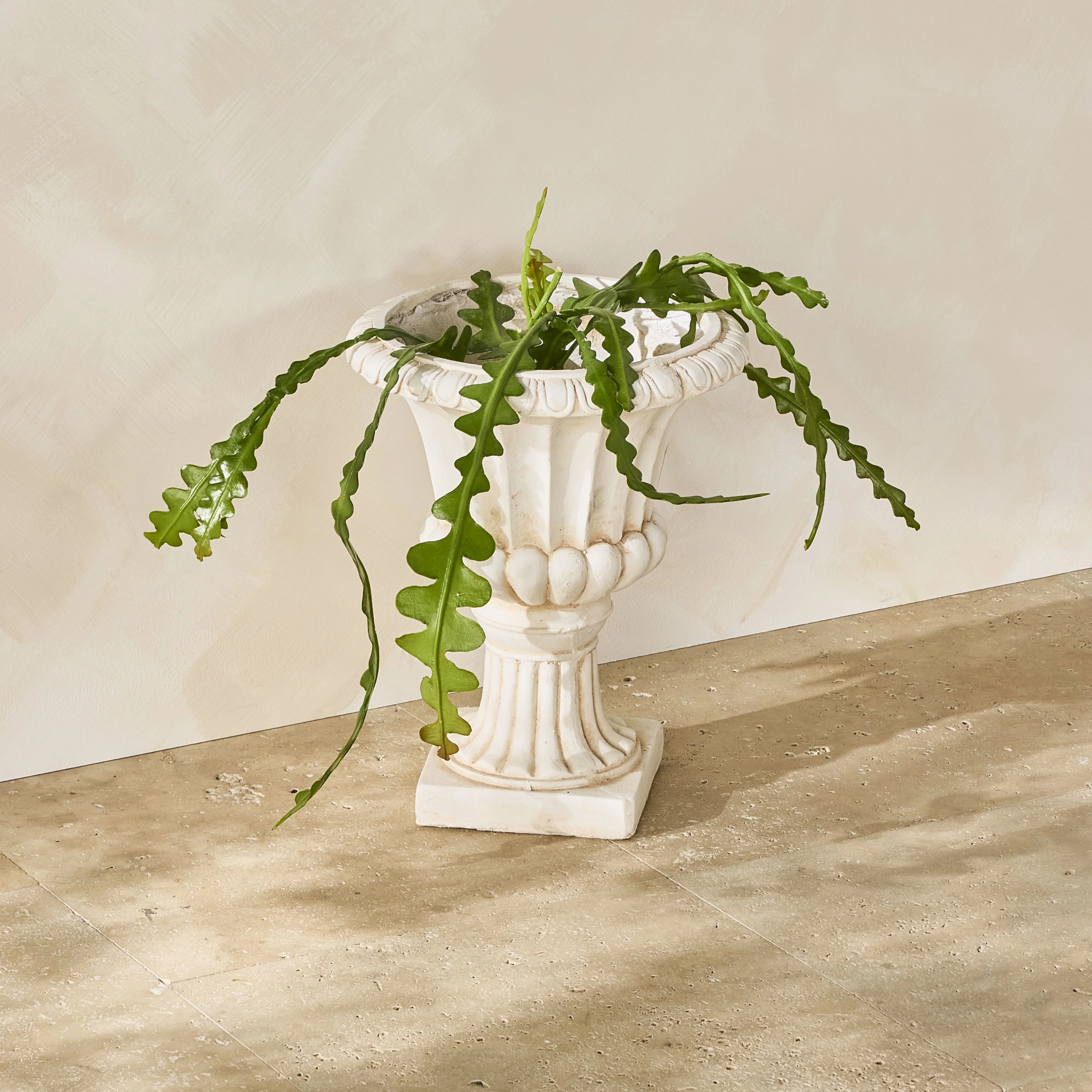 Estee Urn White 29x29x37cm - Image 5