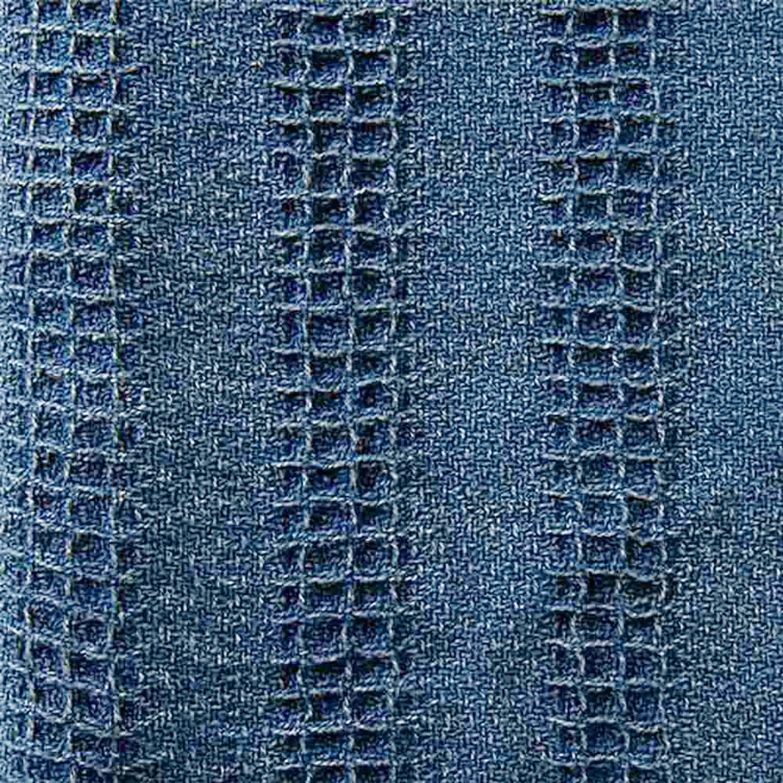 Everly Stonewash Blue Throw 200x140cm - Image 4