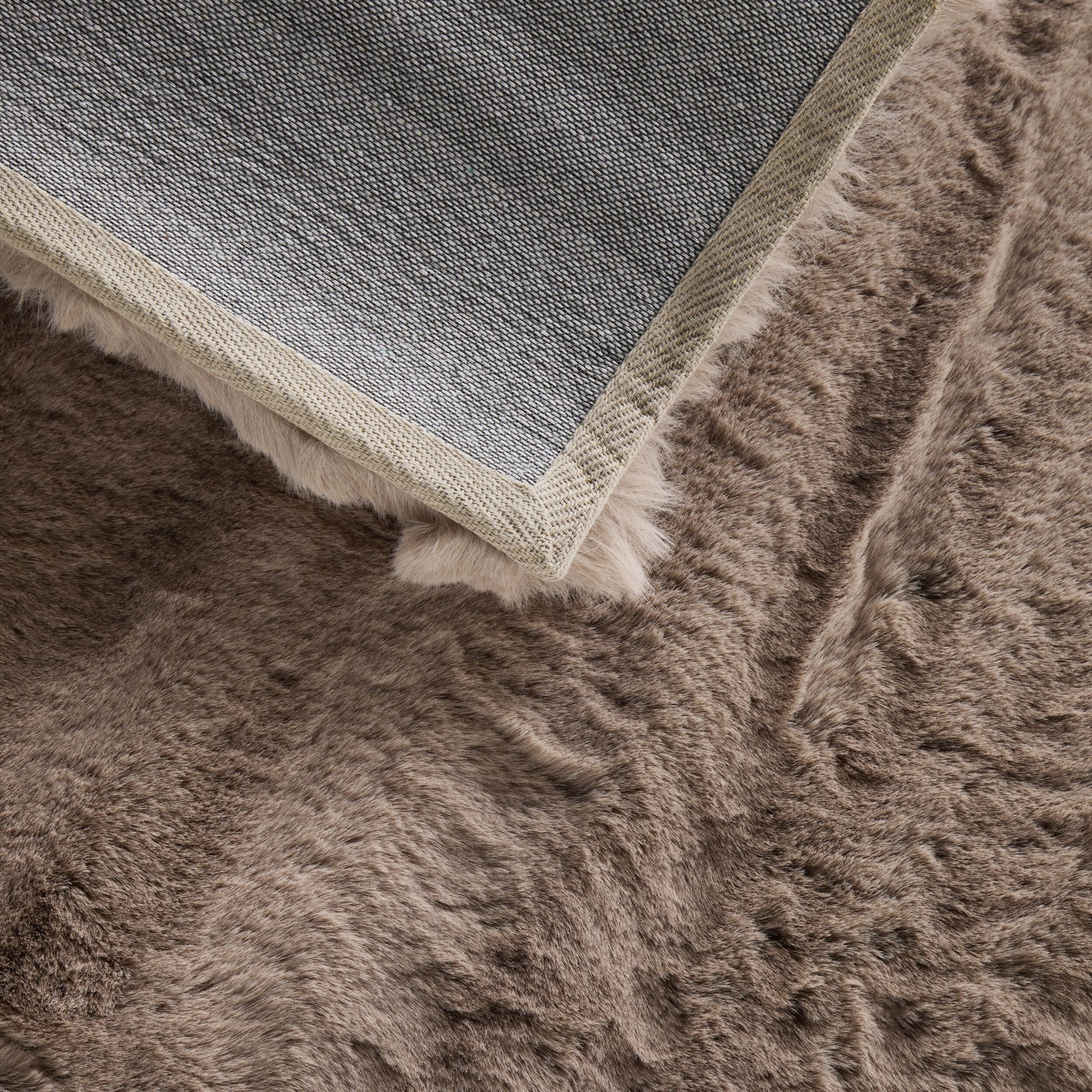 Faux Rabbit Fur Rug Mink 120x180cm - Image 3