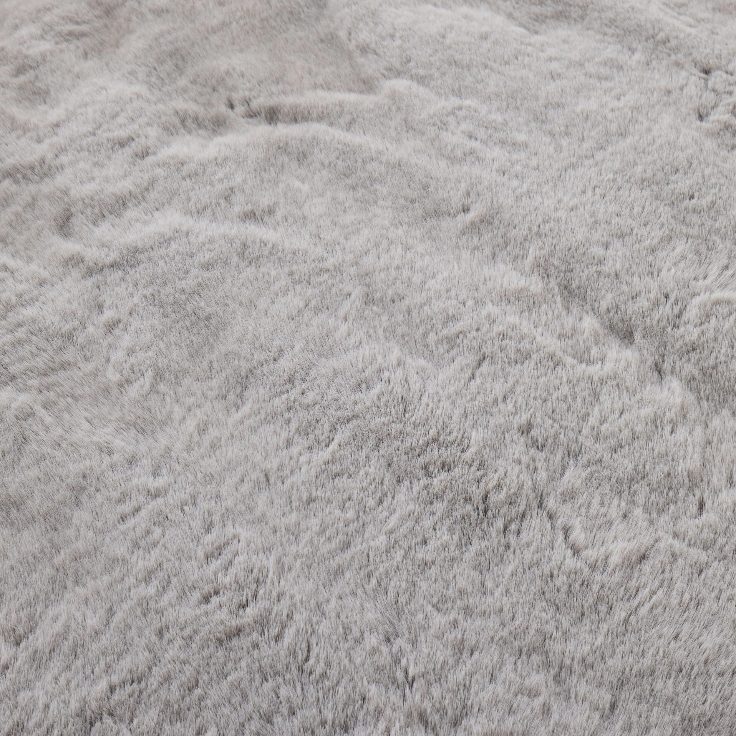 Faux Rabbit Fur Rug Silver 120x180cm - Image 2