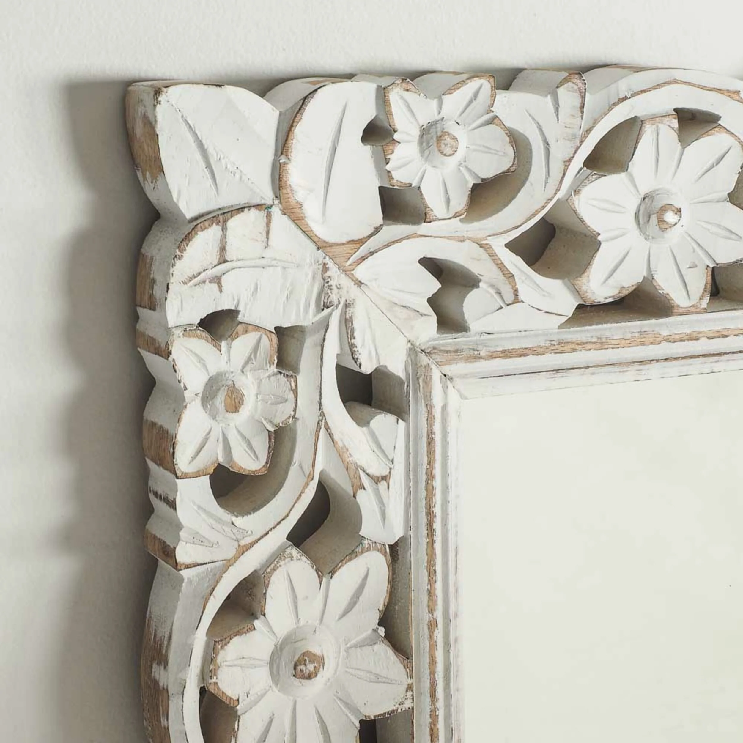 Frieze Hand Carved White Mirror 120x90cm - Image 2