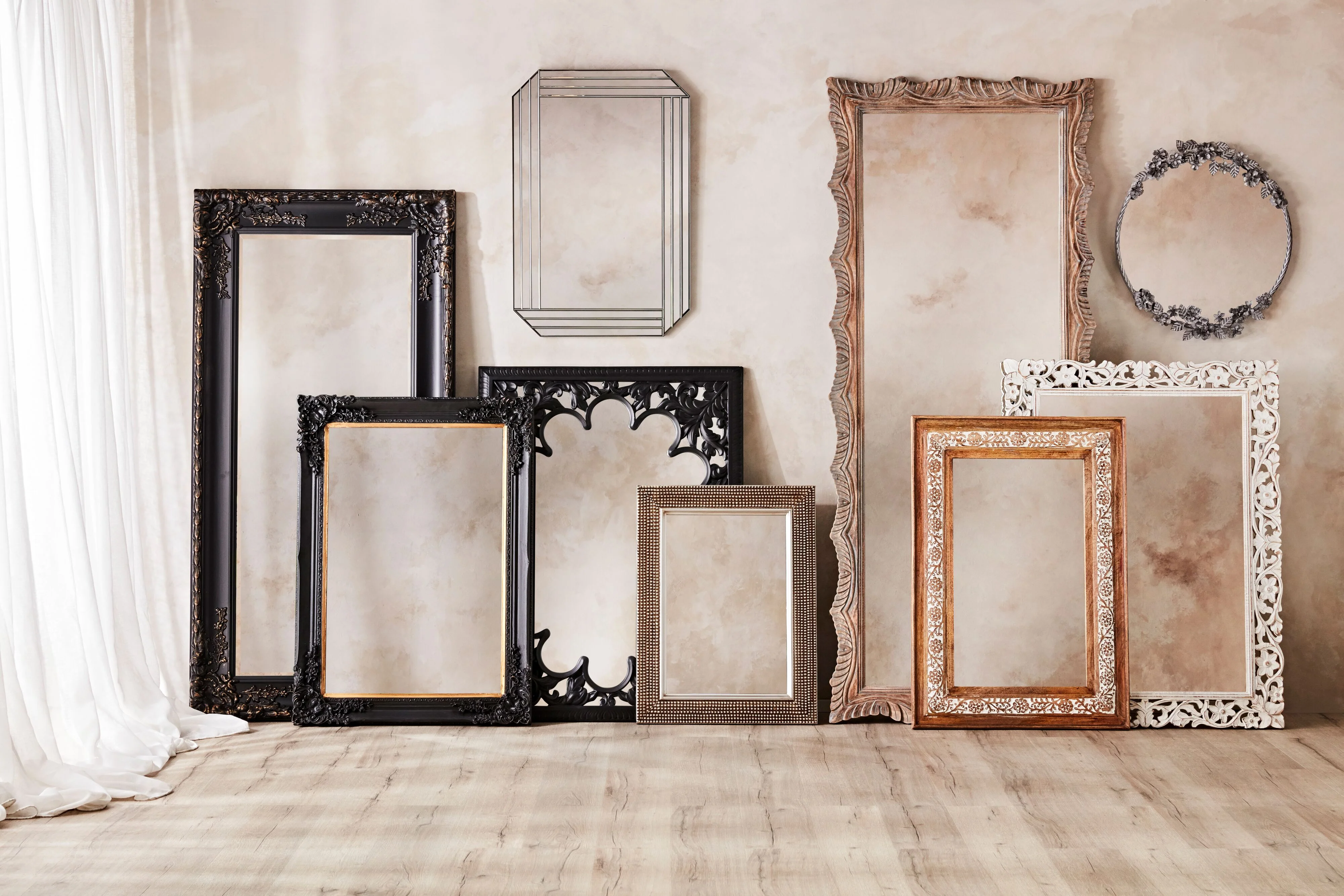 Frieze Hand Carved White Mirror 120x90cm - Image 4