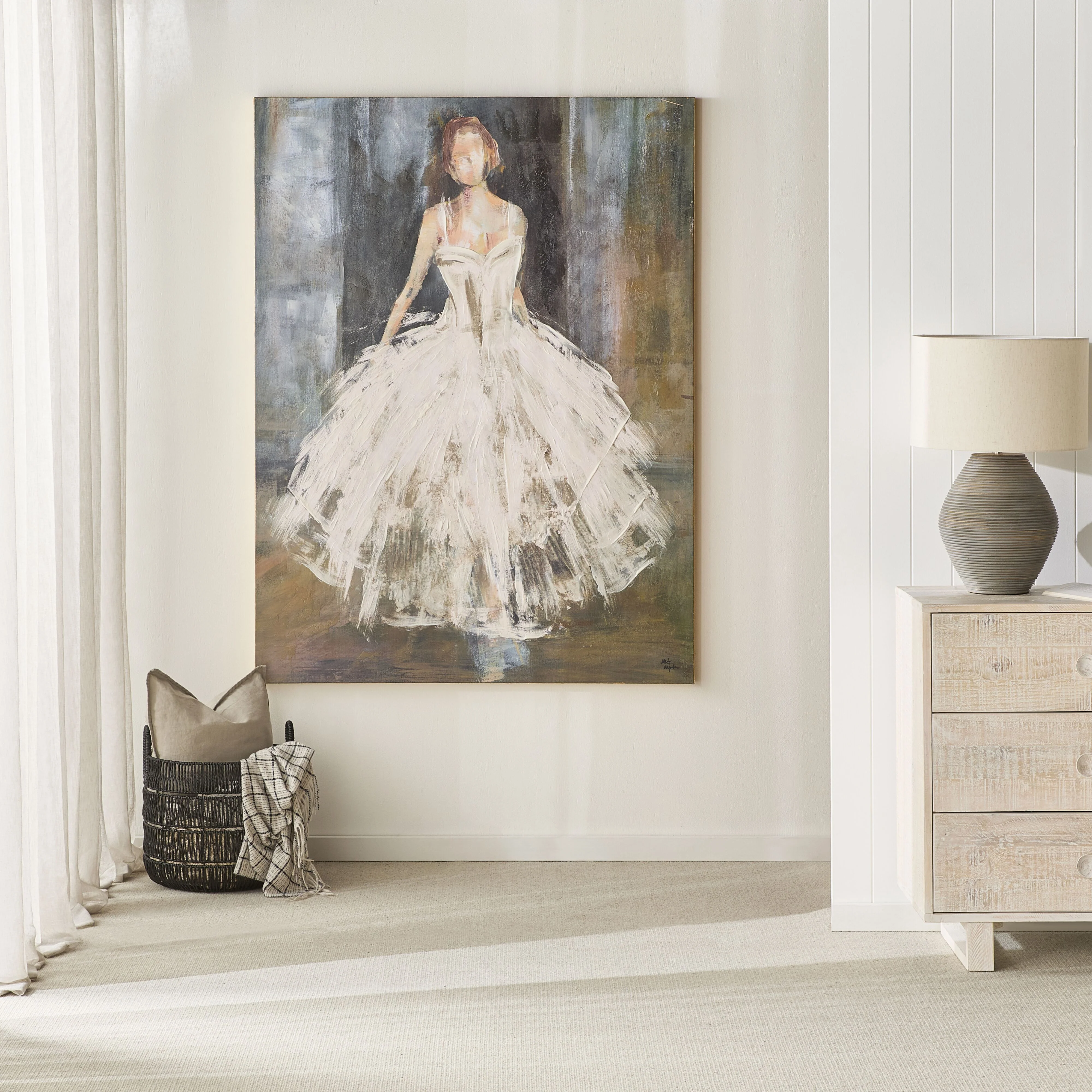 Galleries Lady In White Gold Leaf Siding Canvas Print 160x120cm - Image 4
