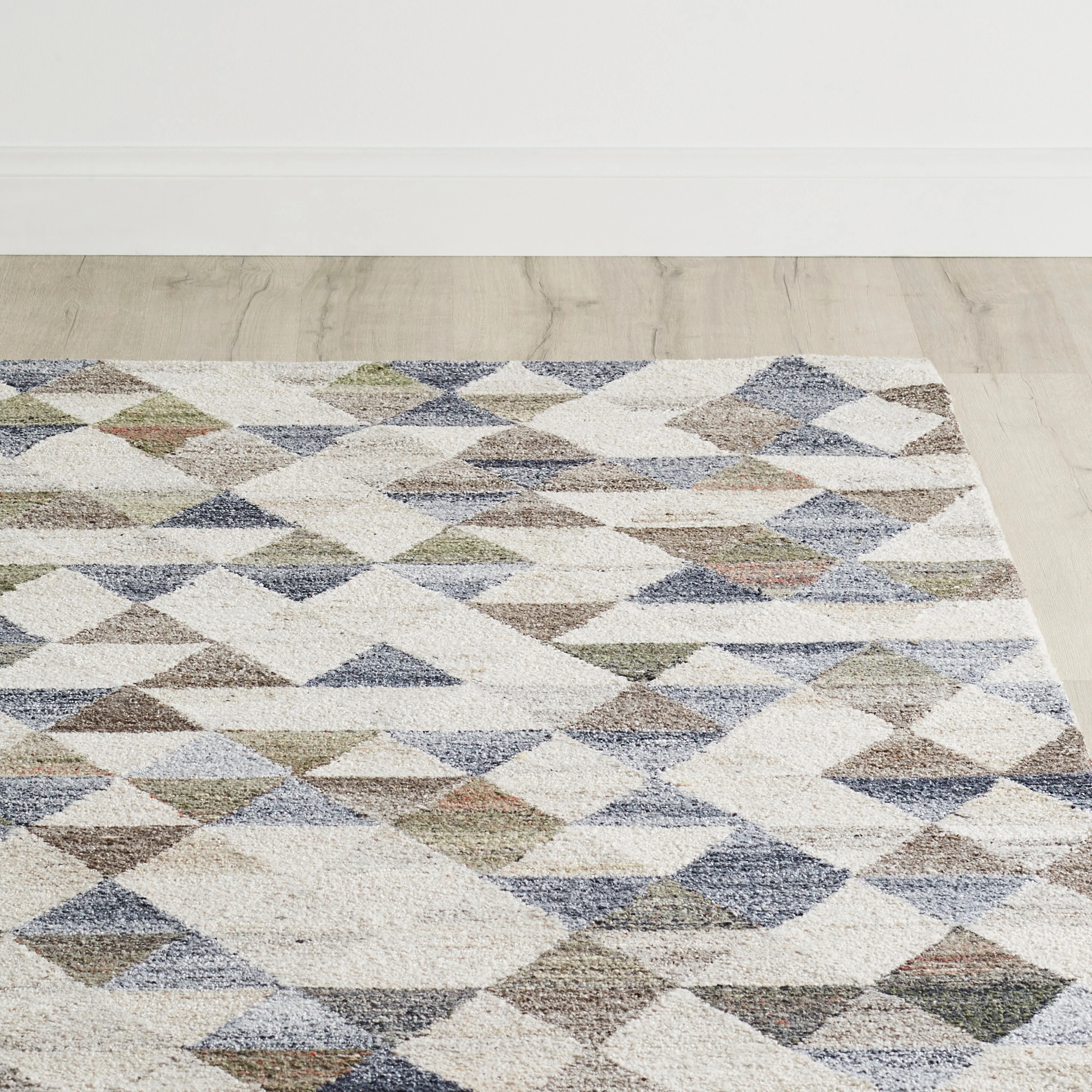 Geo Shaded Diamond Hand Tufted Blue & Cream Rug 240x150cm - Image 5