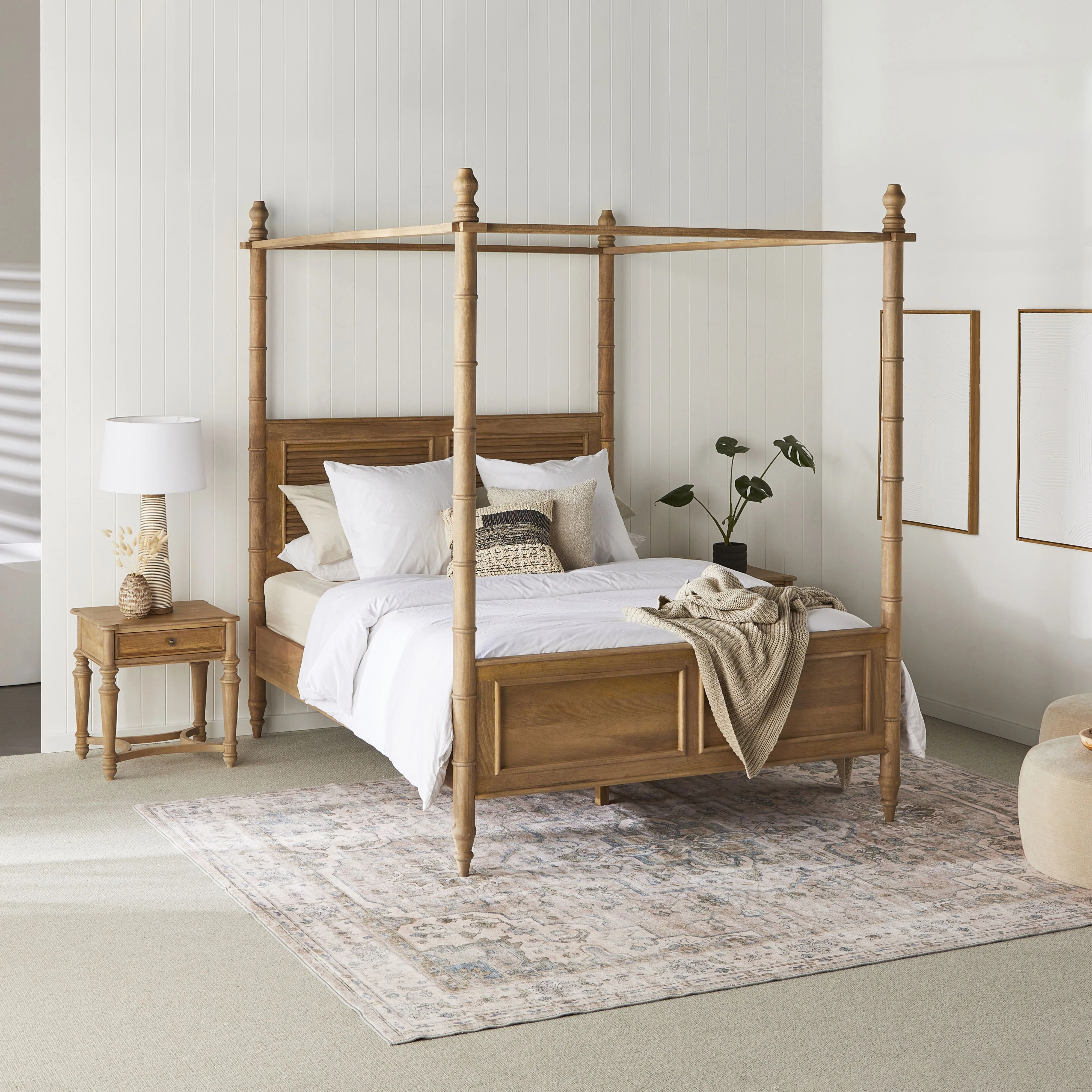 Hampton Mango Wood King Canopy Bed - Image 11