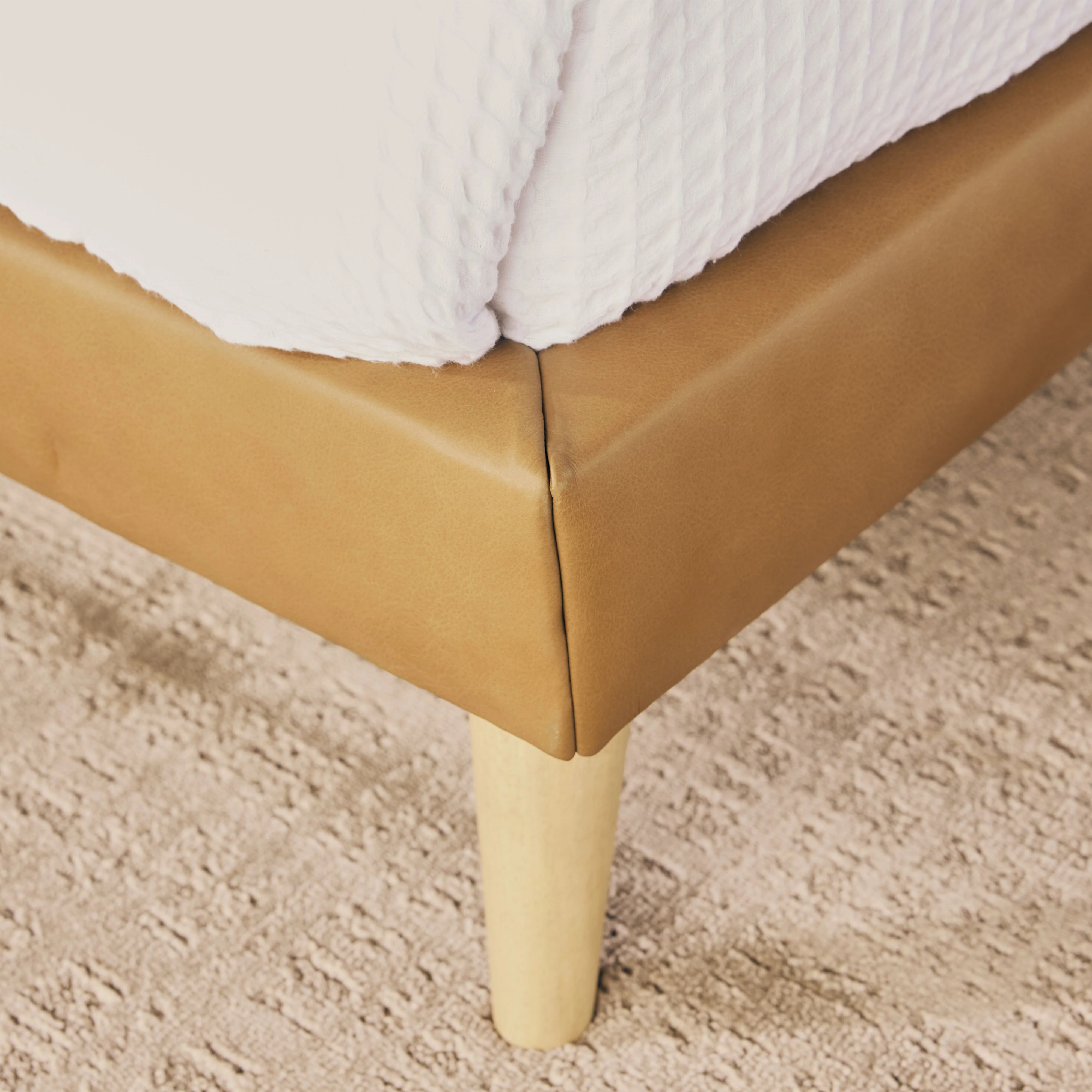 Harlem Leather Queen Bed - Image 11