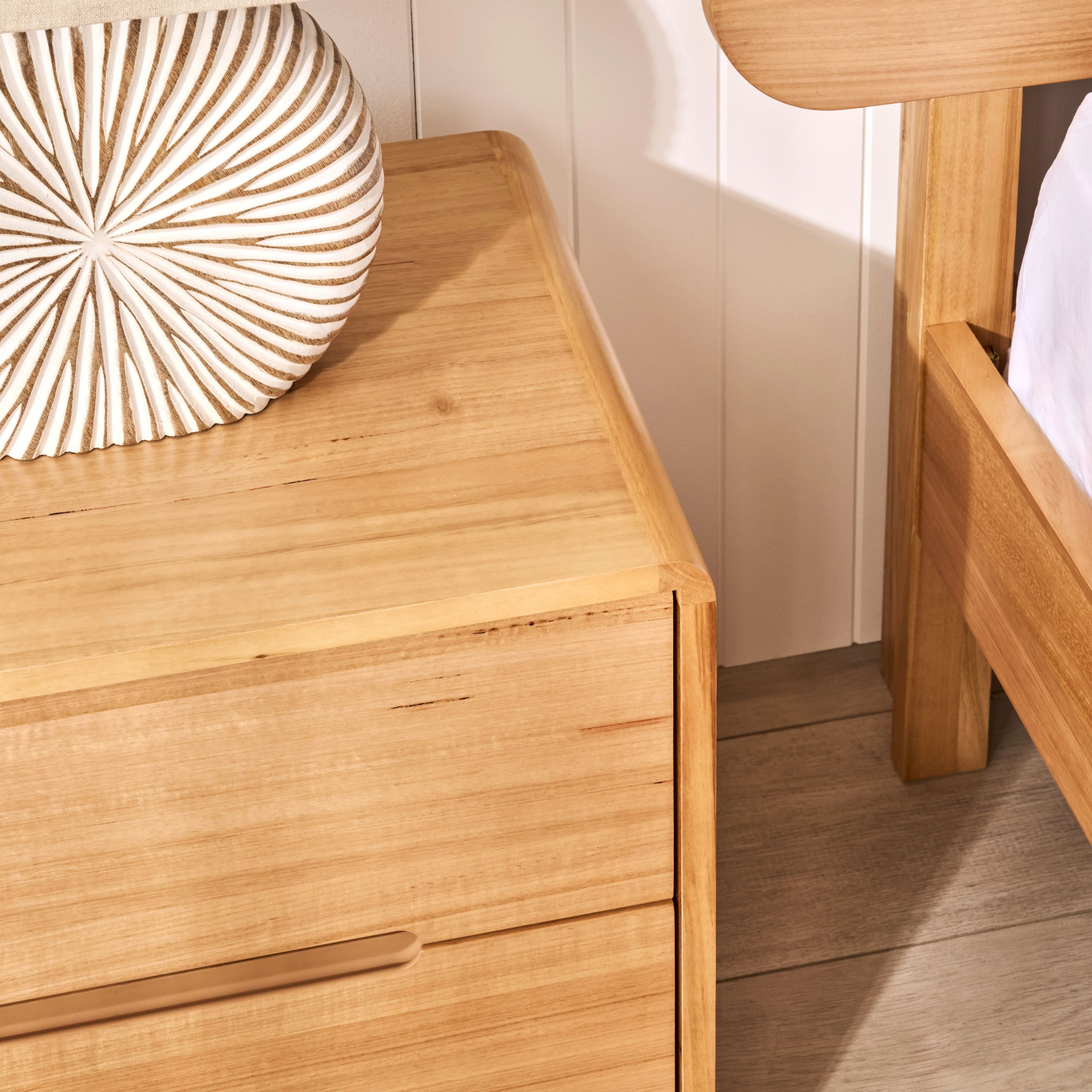 Hazelbrook Queen 4 Piece Set - Image 15