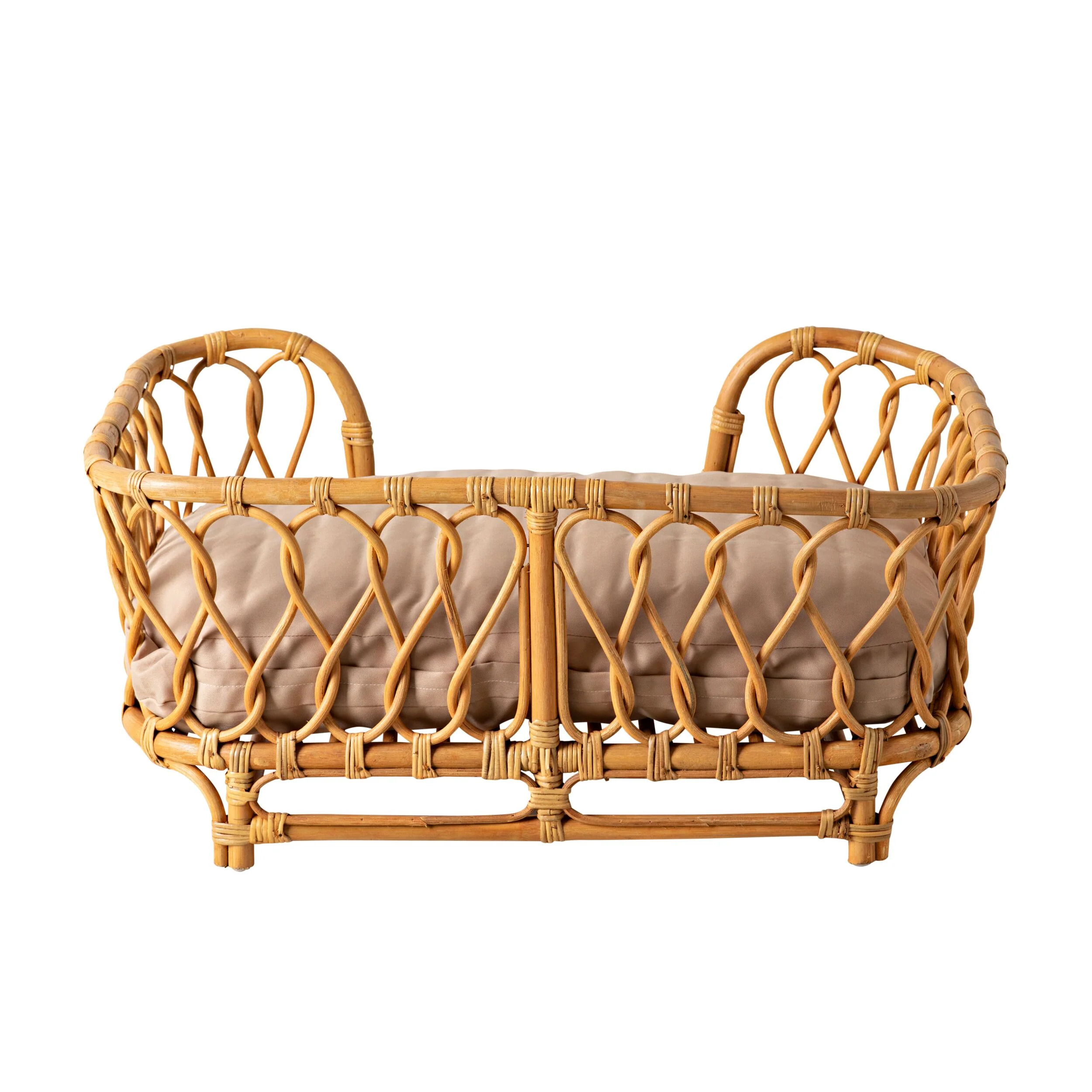 Kahlua Twist Rattan Pet Bed 90x55x40cm - Image 4