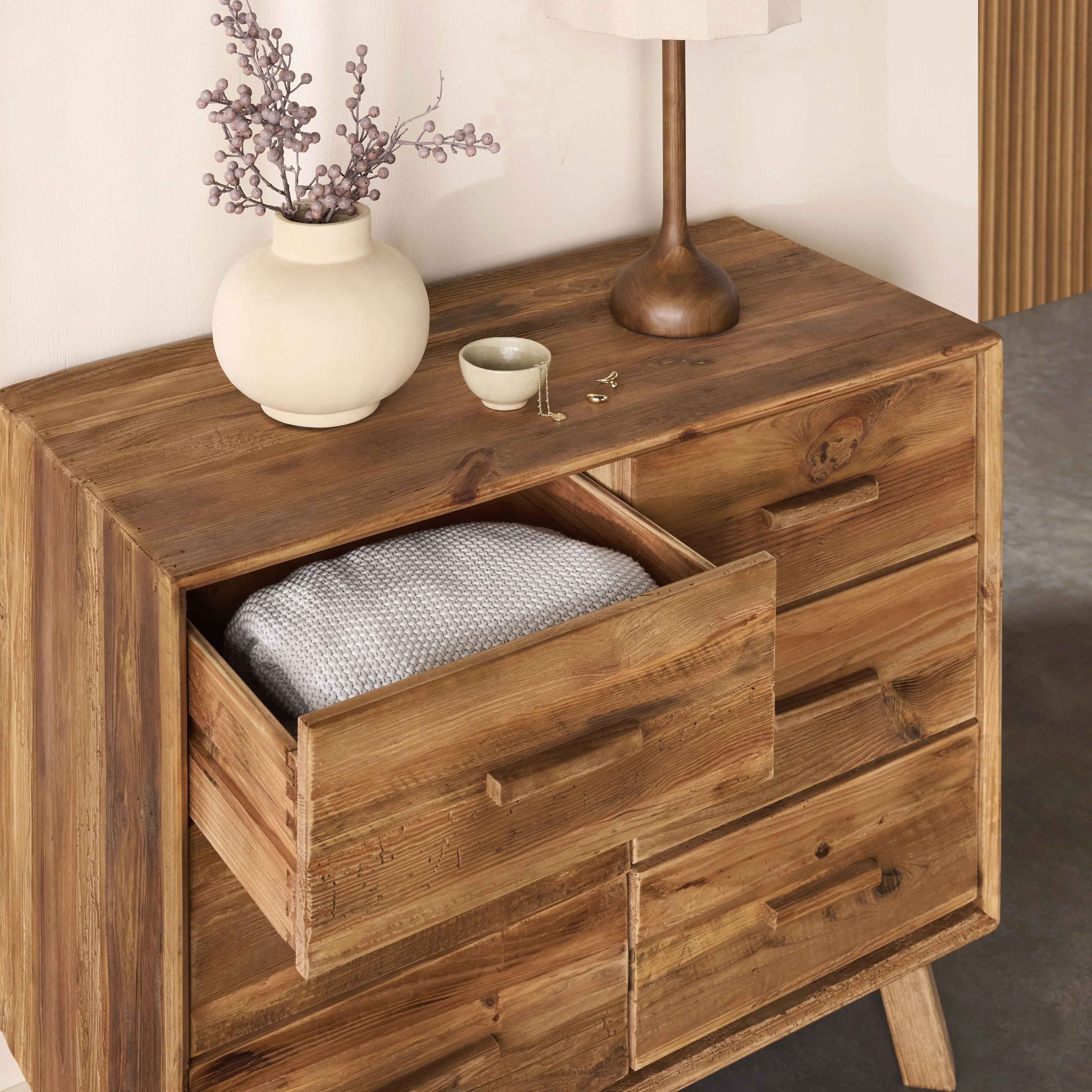 Kalise 6 Drawer Chest - Image 11