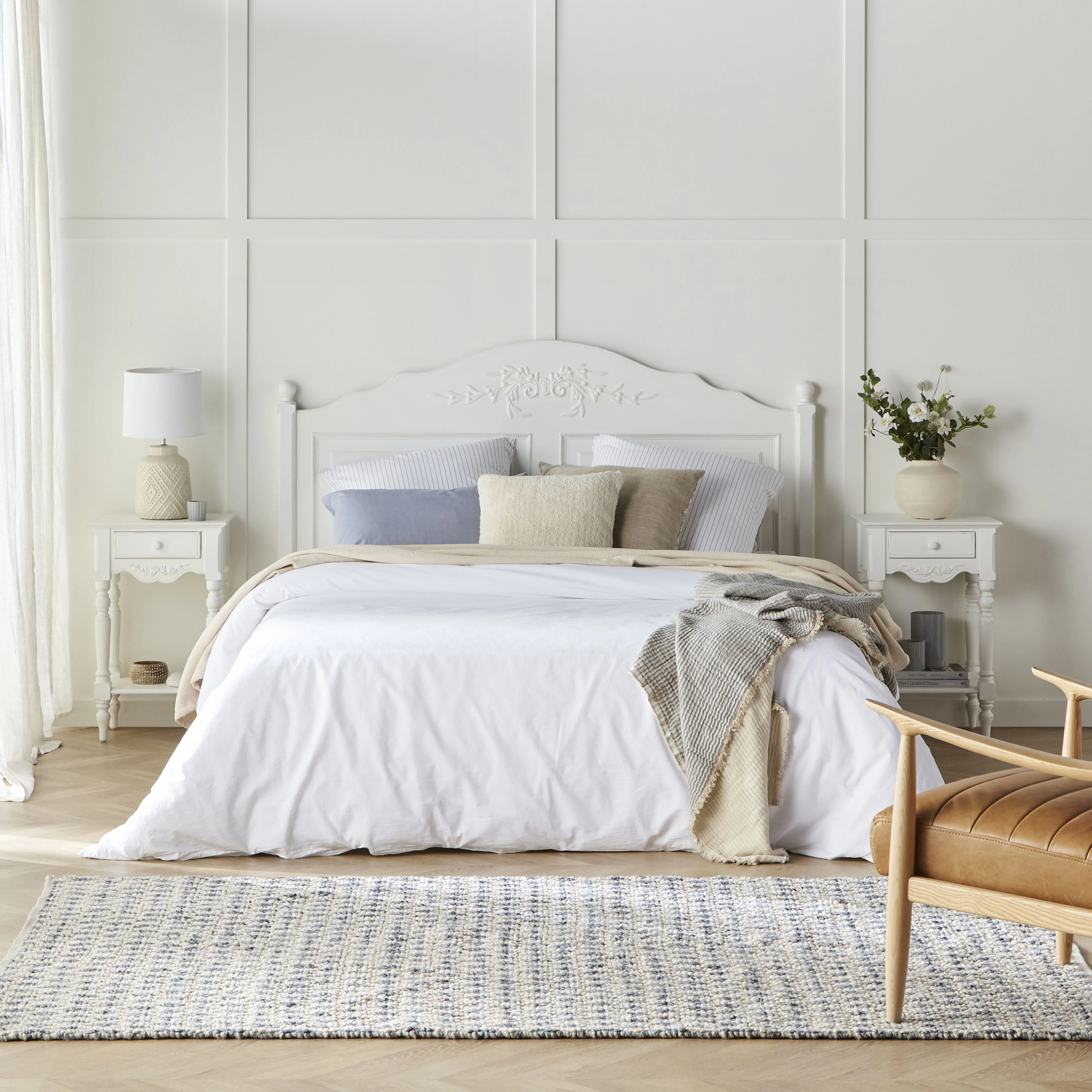 Kira Diamond Hand Woven Blue & Cream Rug 240x150cm - Image 4