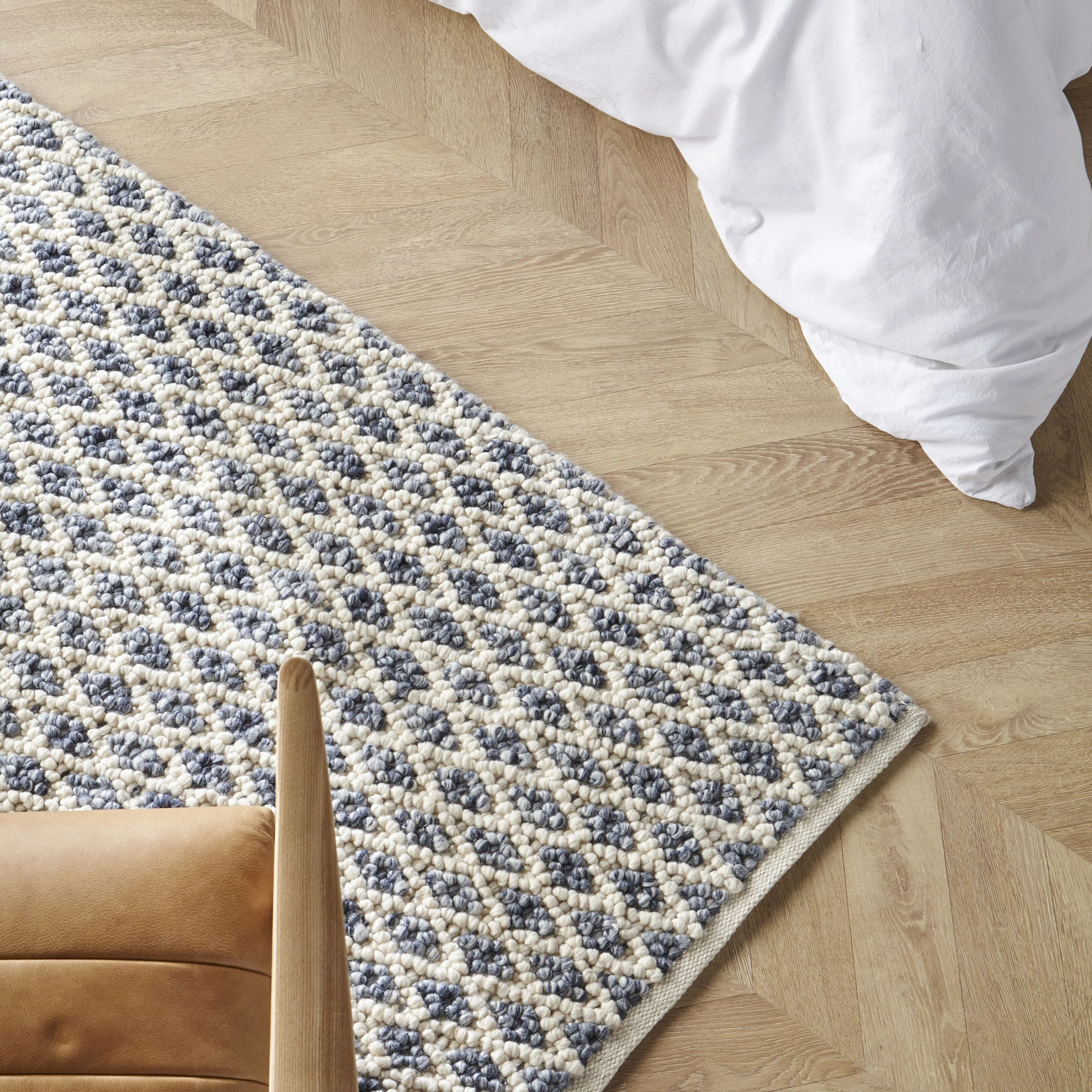 Kira Diamond Hand Woven Blue & Cream Rug 240x150cm - Image 5