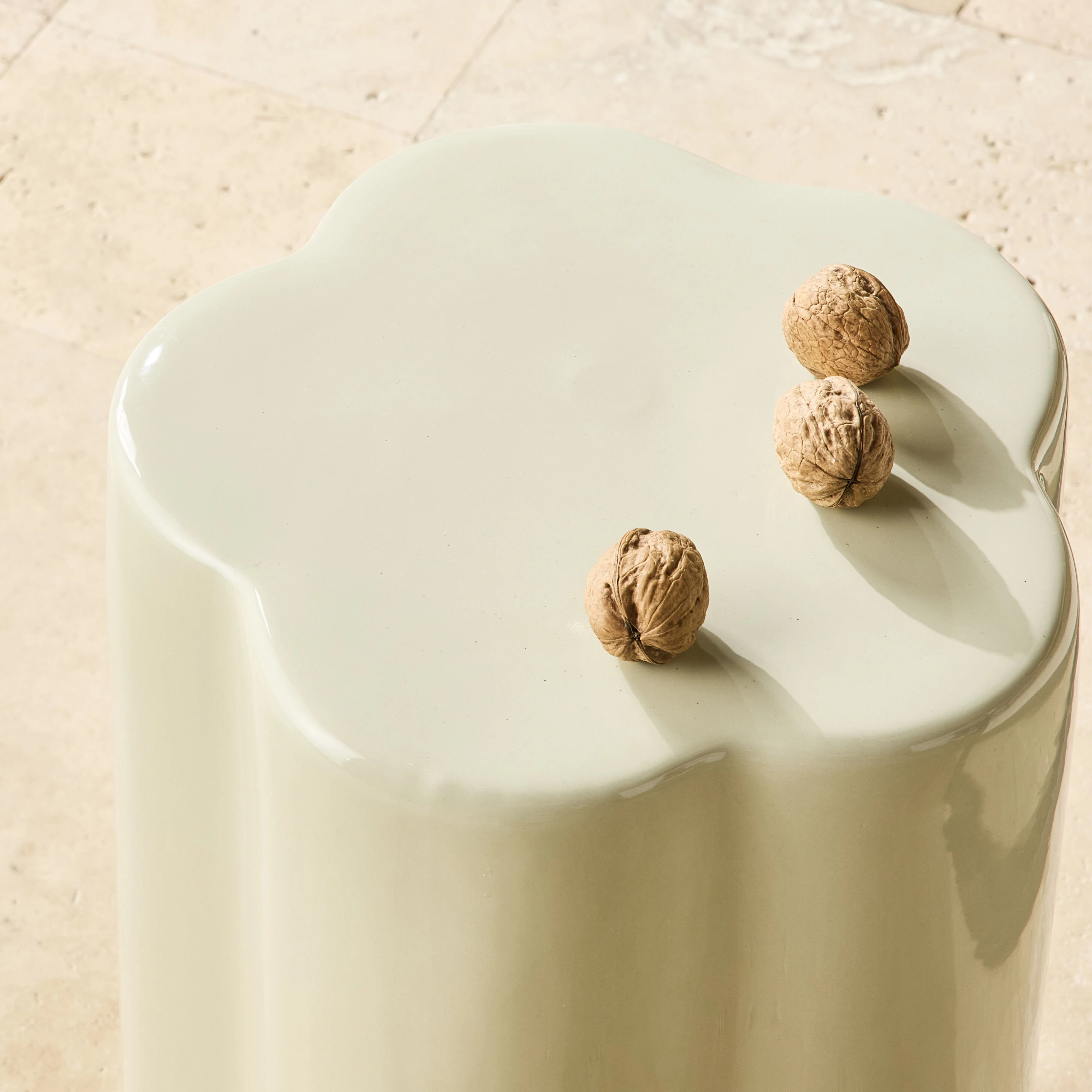Kylix Curvy Stool Taupe Gloss 46cm - Image 5