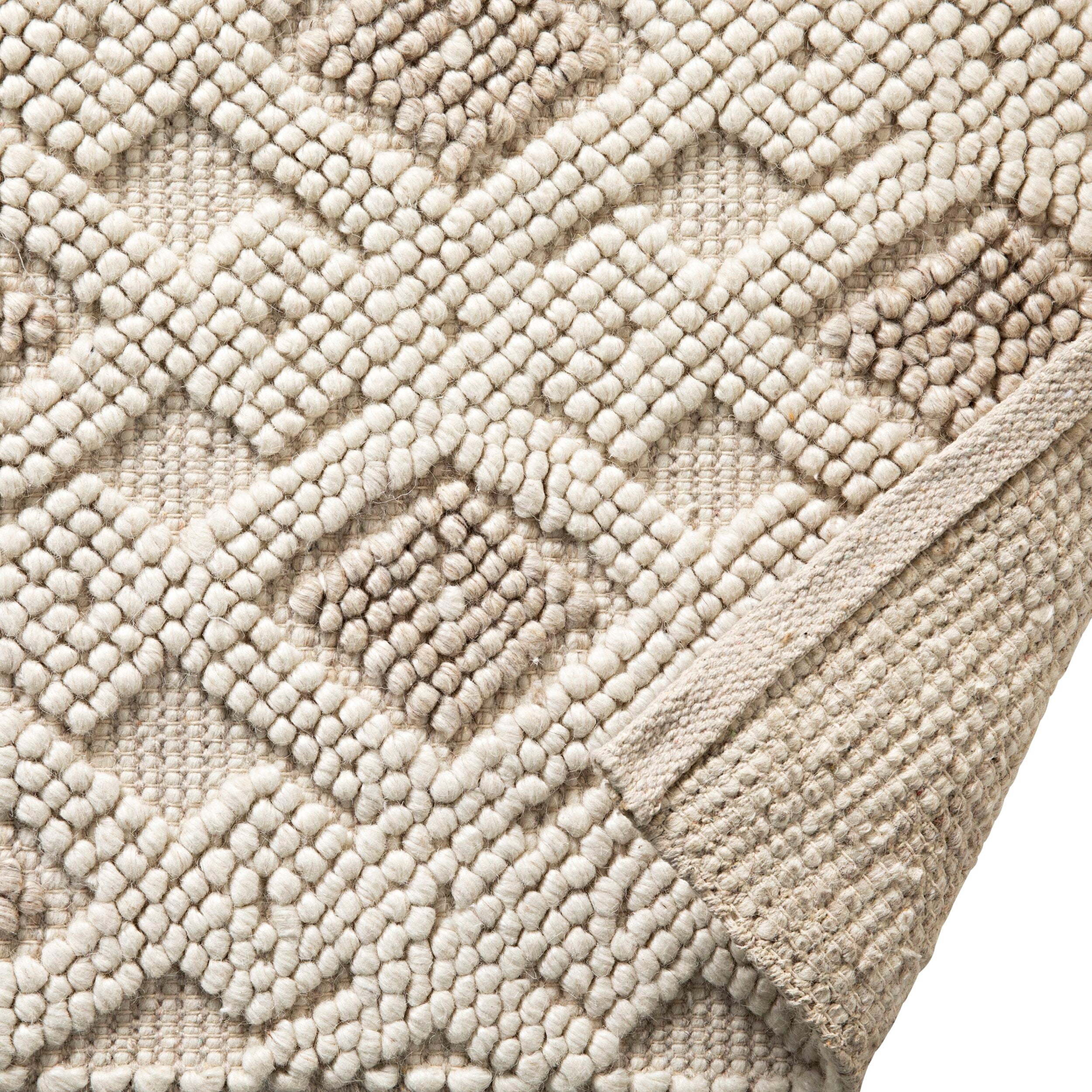 Layla Diamond Hand-Woven Wool Blend Natural & Cream Rug 240x150cm - Image 3
