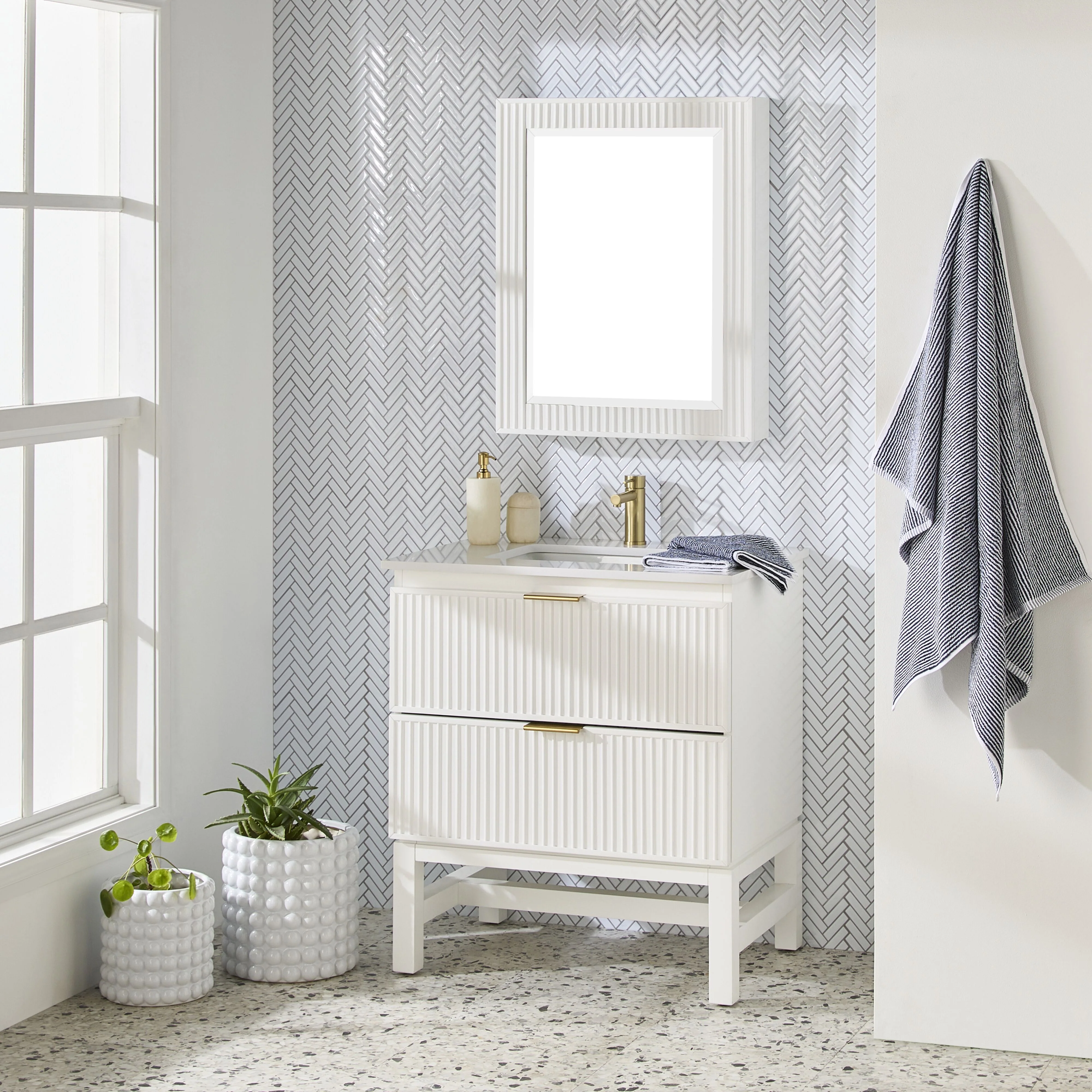 Lennox Single Vanity White 790mm - Image 10