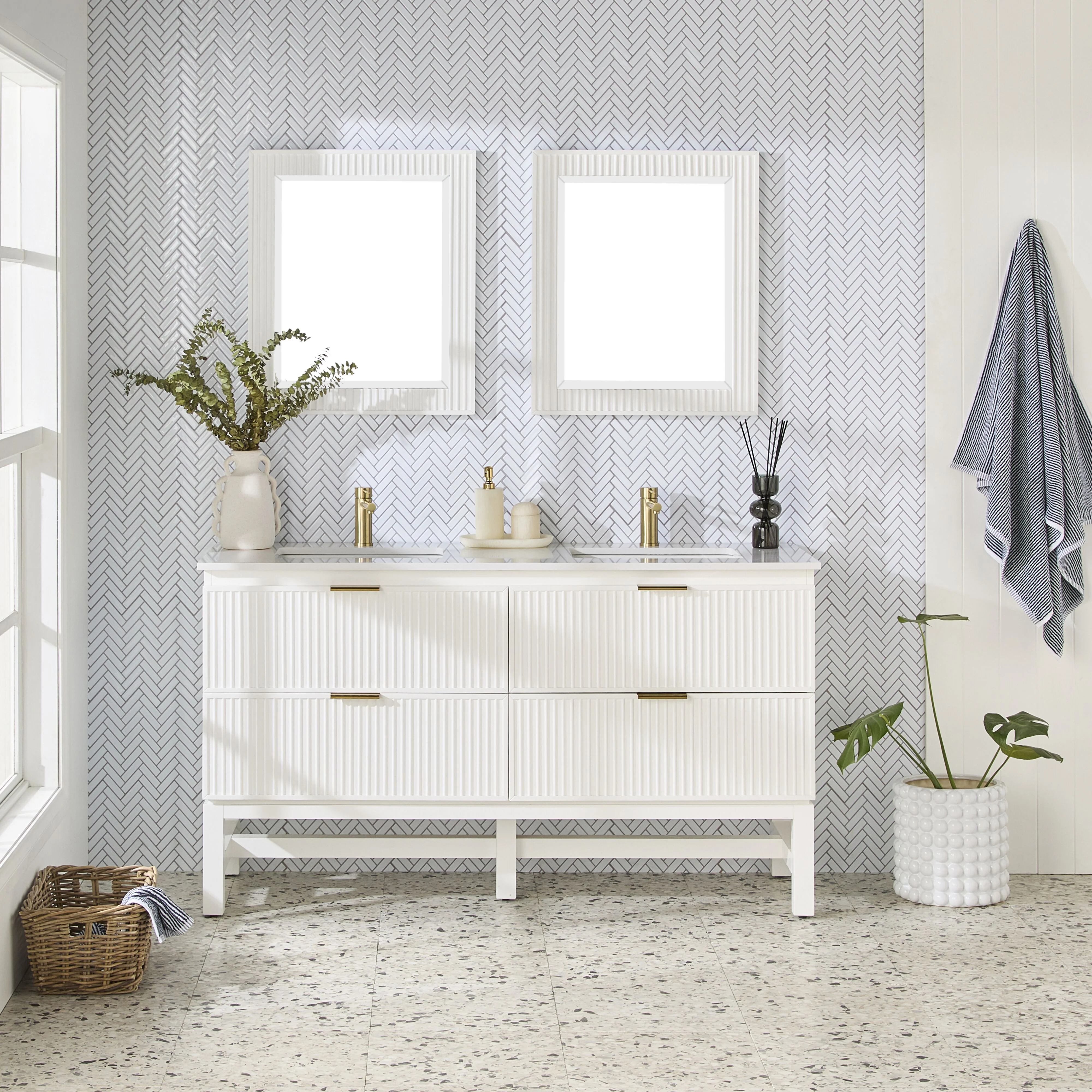 Lennox Vanity Mirror White 610x712mm - Image 9