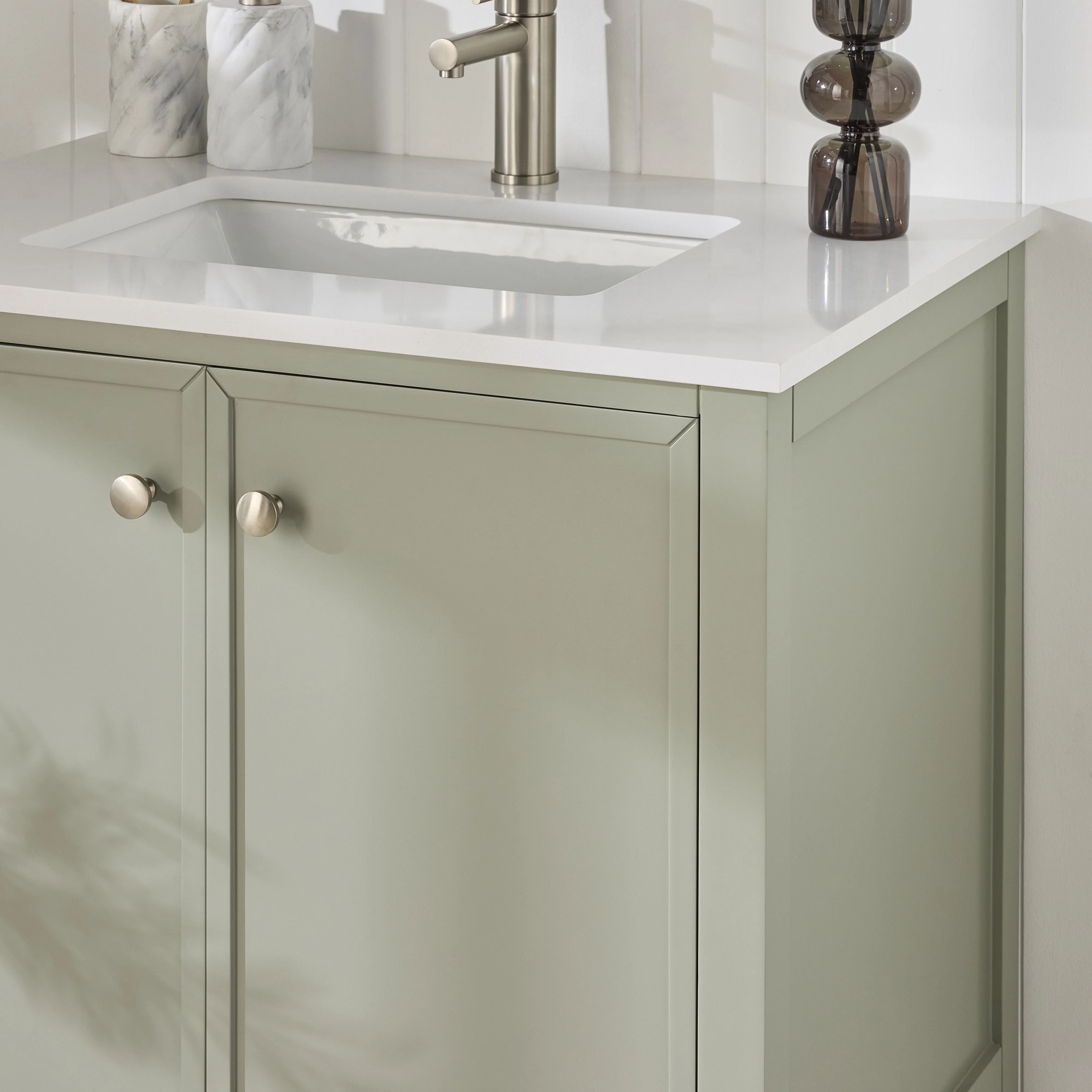 Liam Single Vanity Evergreen Fog 790mm - Image 10