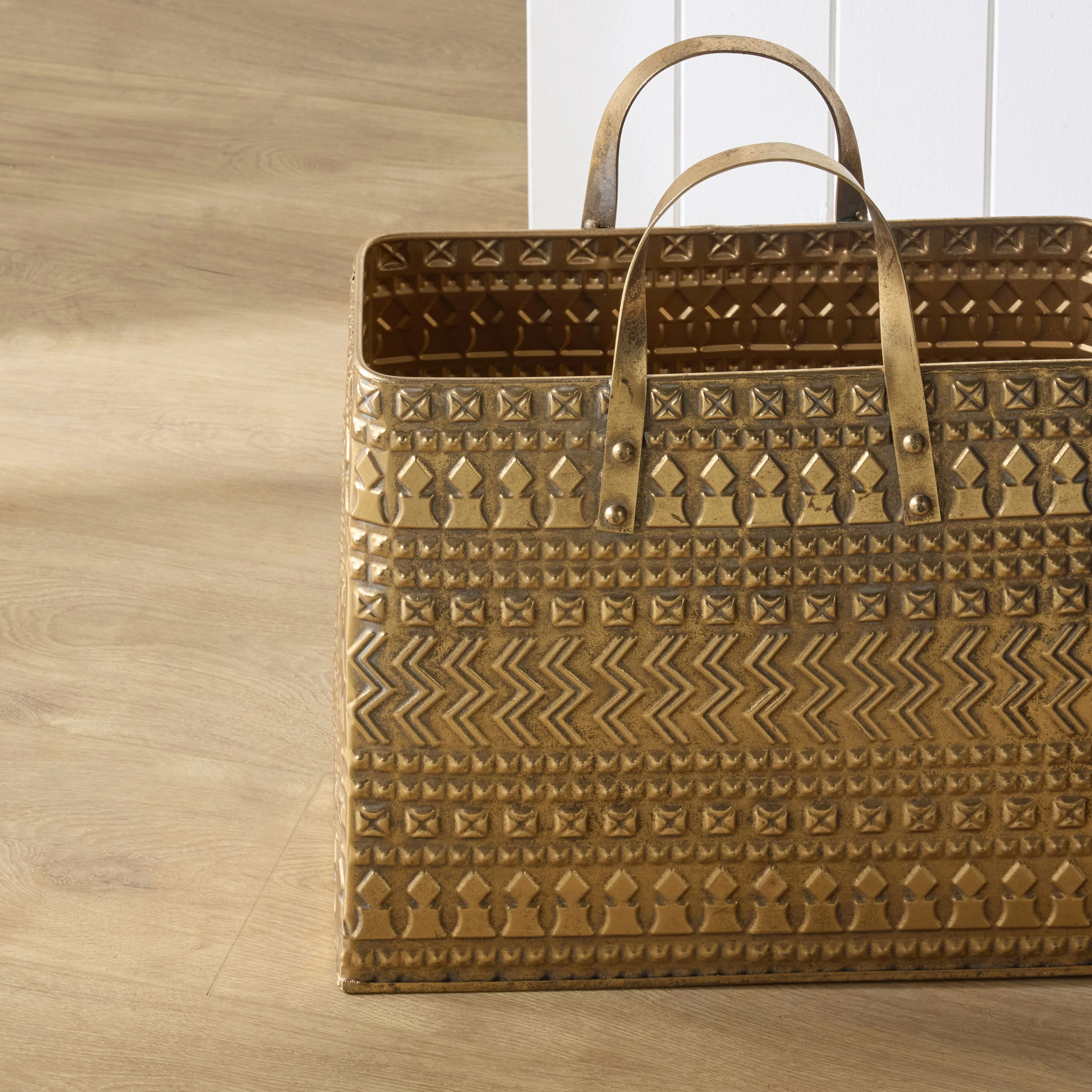 Lira Metal Tote Basket - Image 5