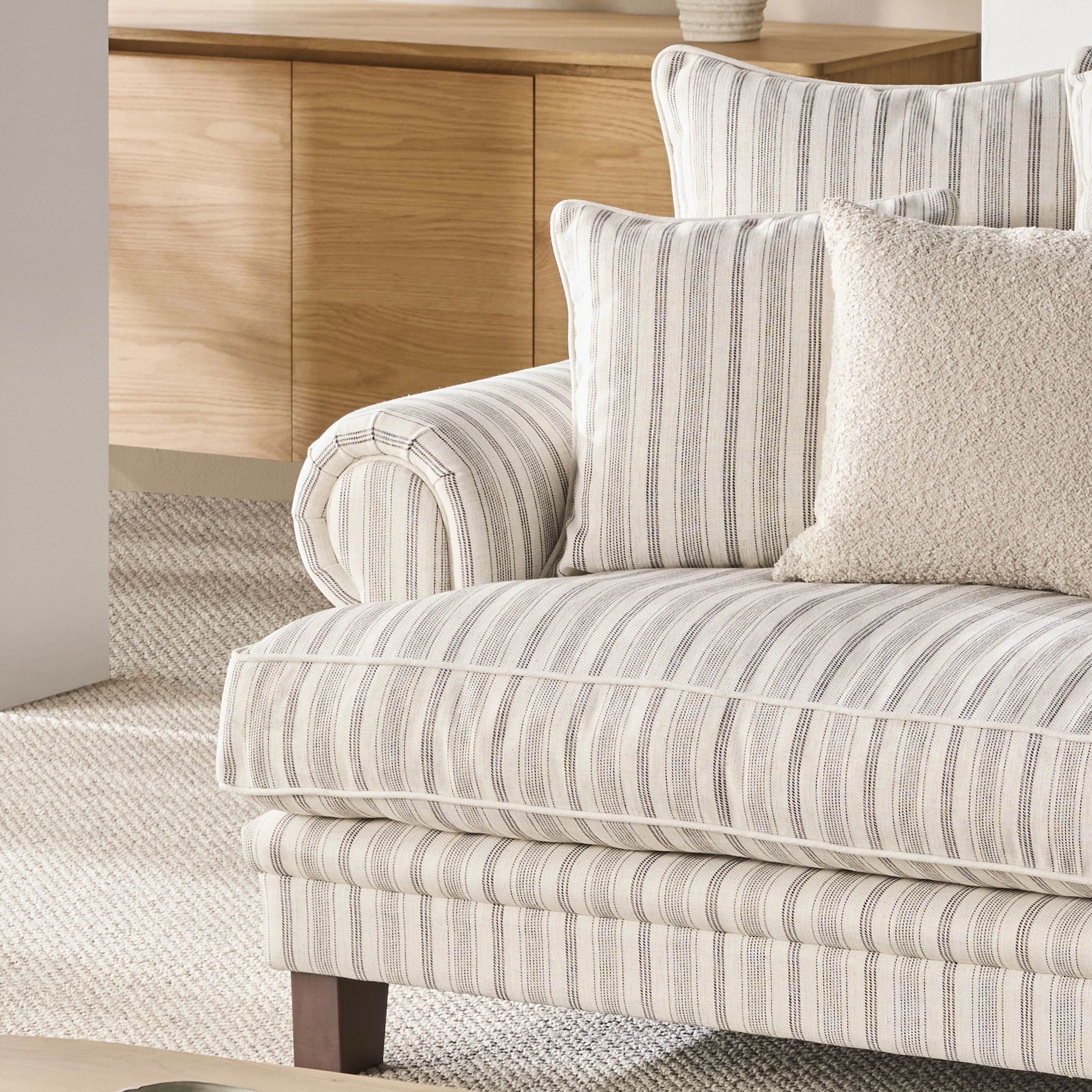 Lisette 2.5 Seater Sofa Linen Stripe - Image 7