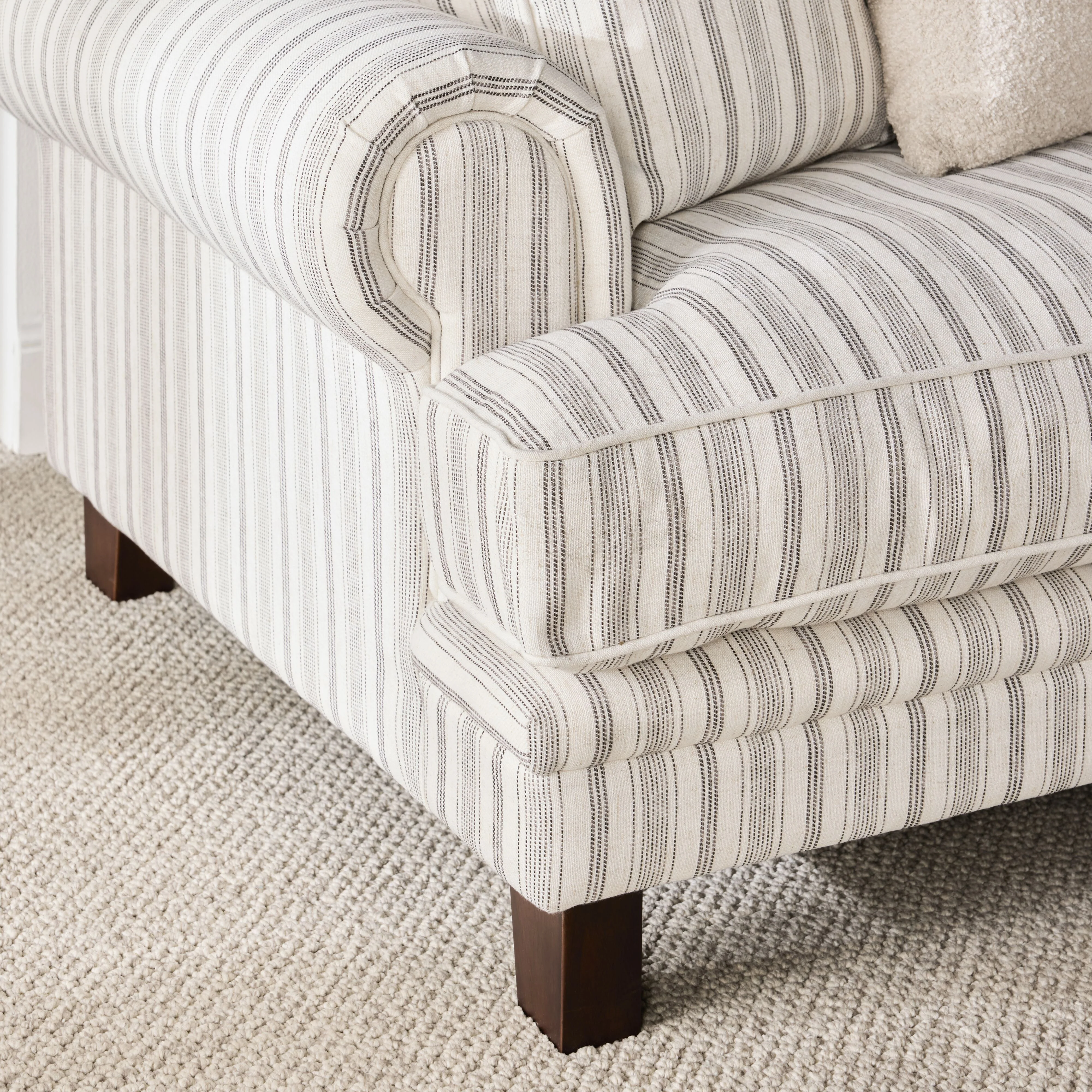 Lisette 3.5 Seater Sofa Linen Stripe - Image 10