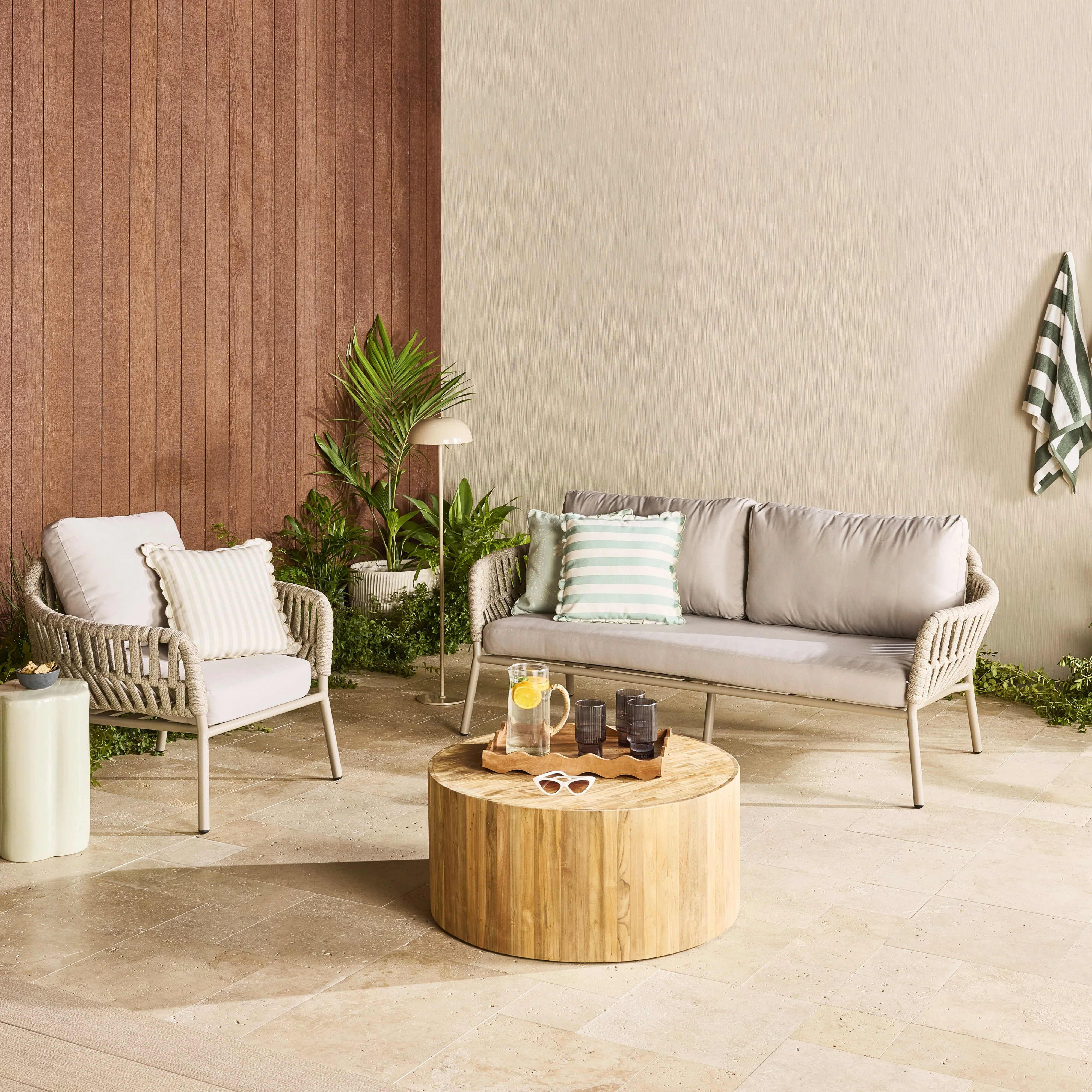 Lodi 2.5 Seater Sofa - Image 8