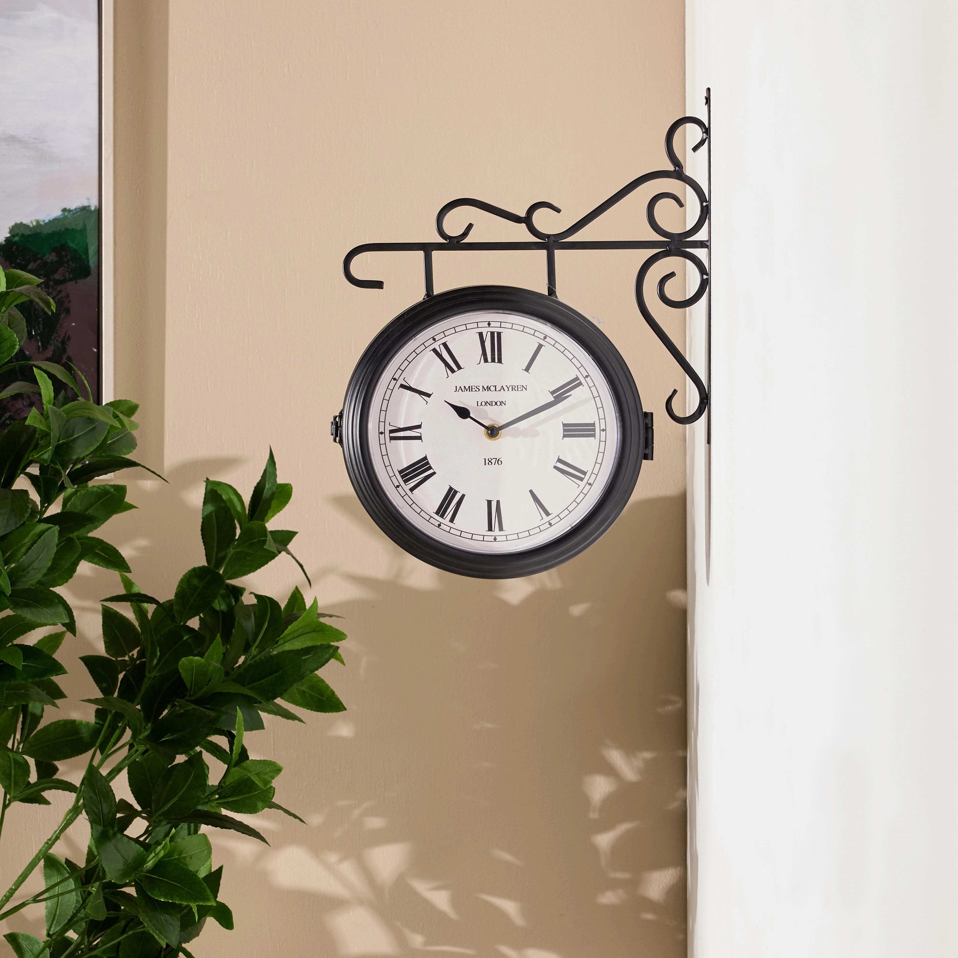 London Station Clock - Image 3