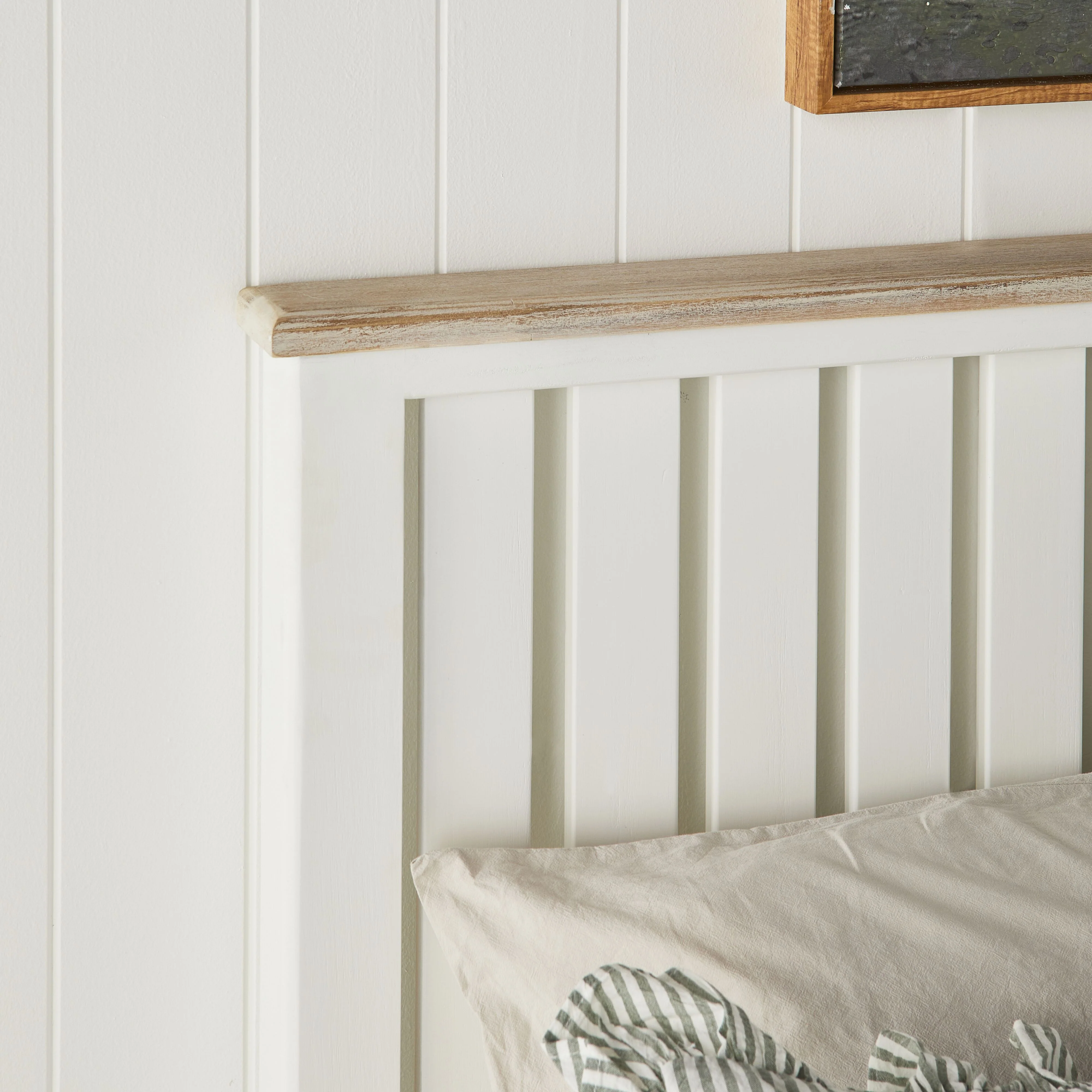 Maldon King Bed - Image 9