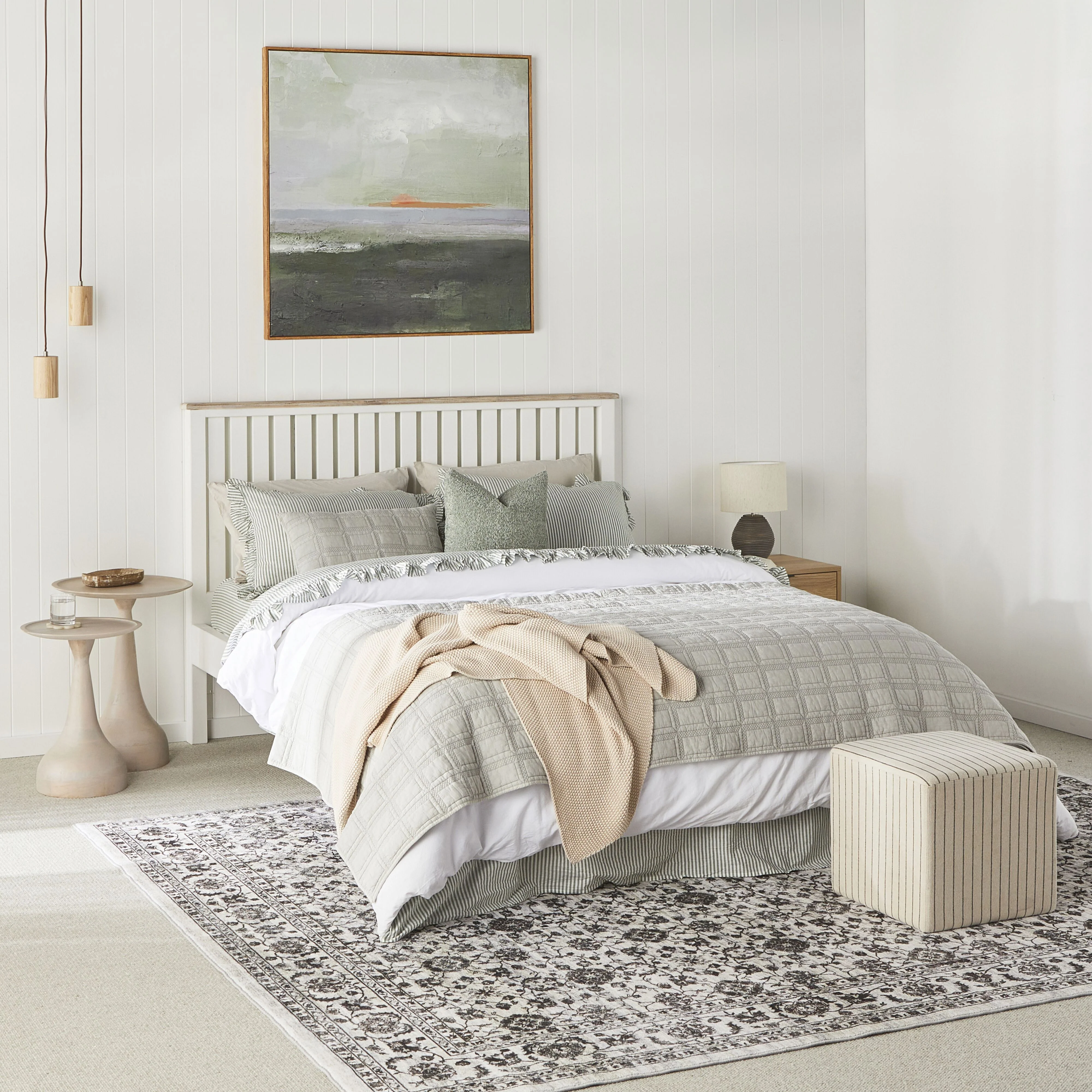 Maldon Queen Bed - Image 7