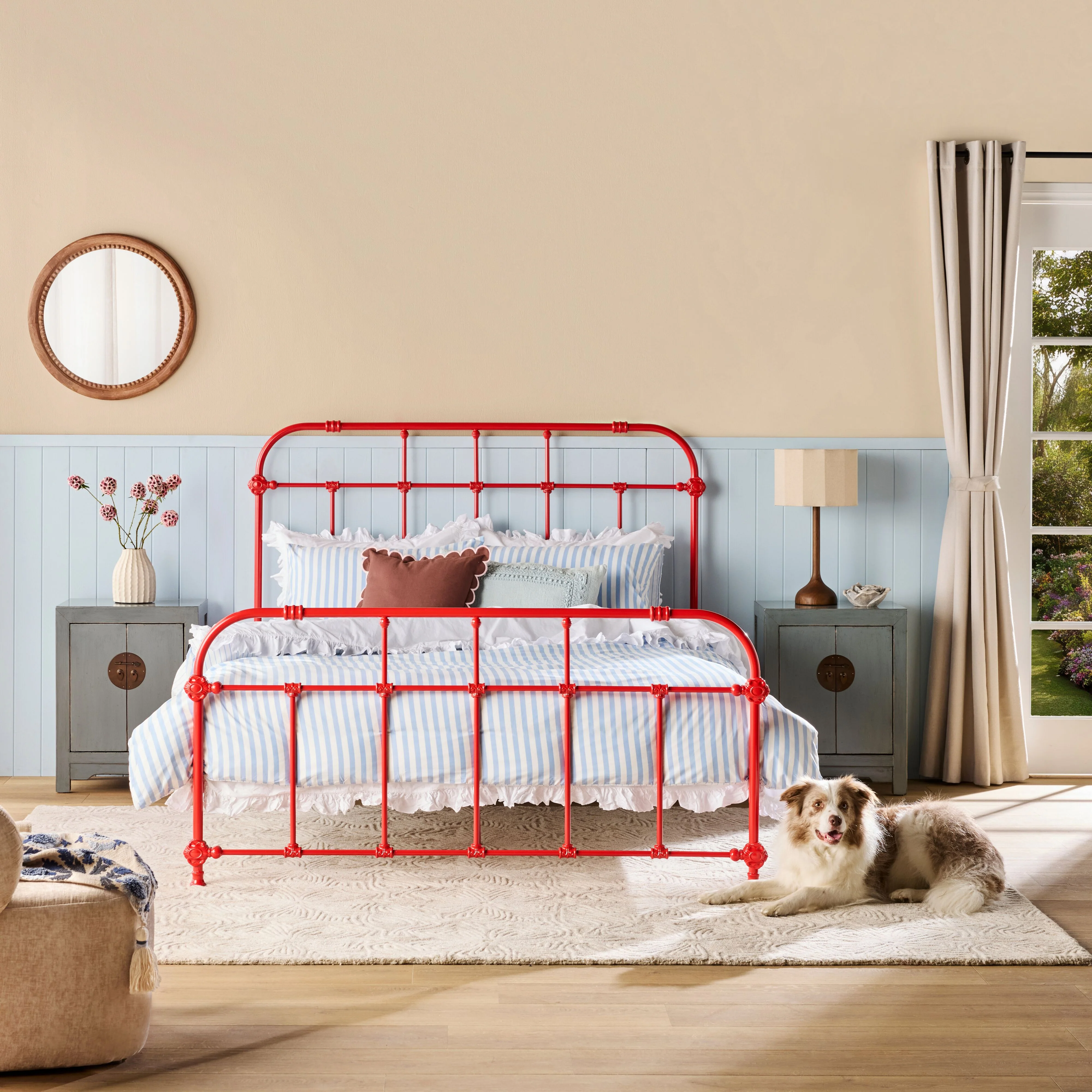 Manor Queen Bed Cherry - Image 8