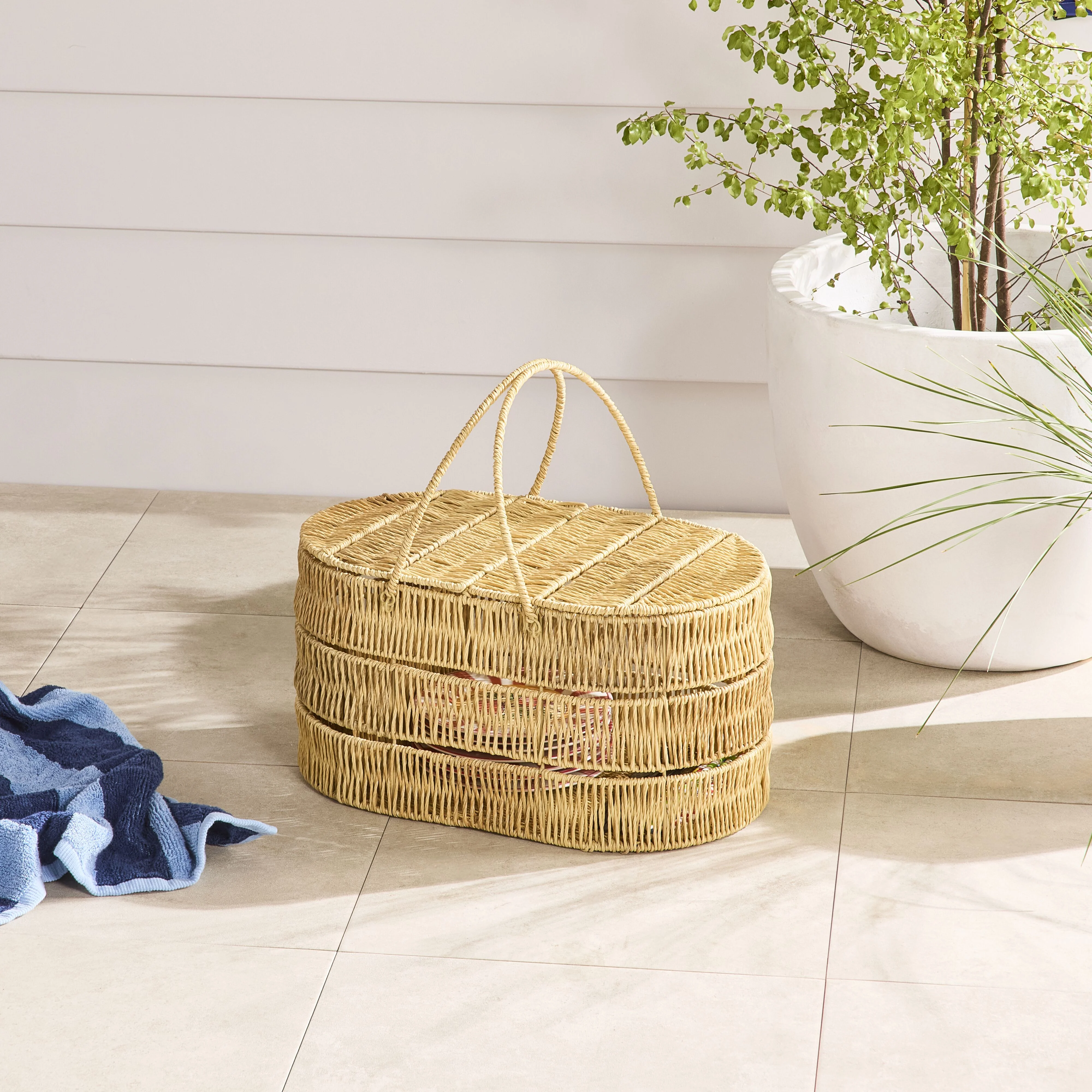Meadow Woven Picnic Basket - Image 7