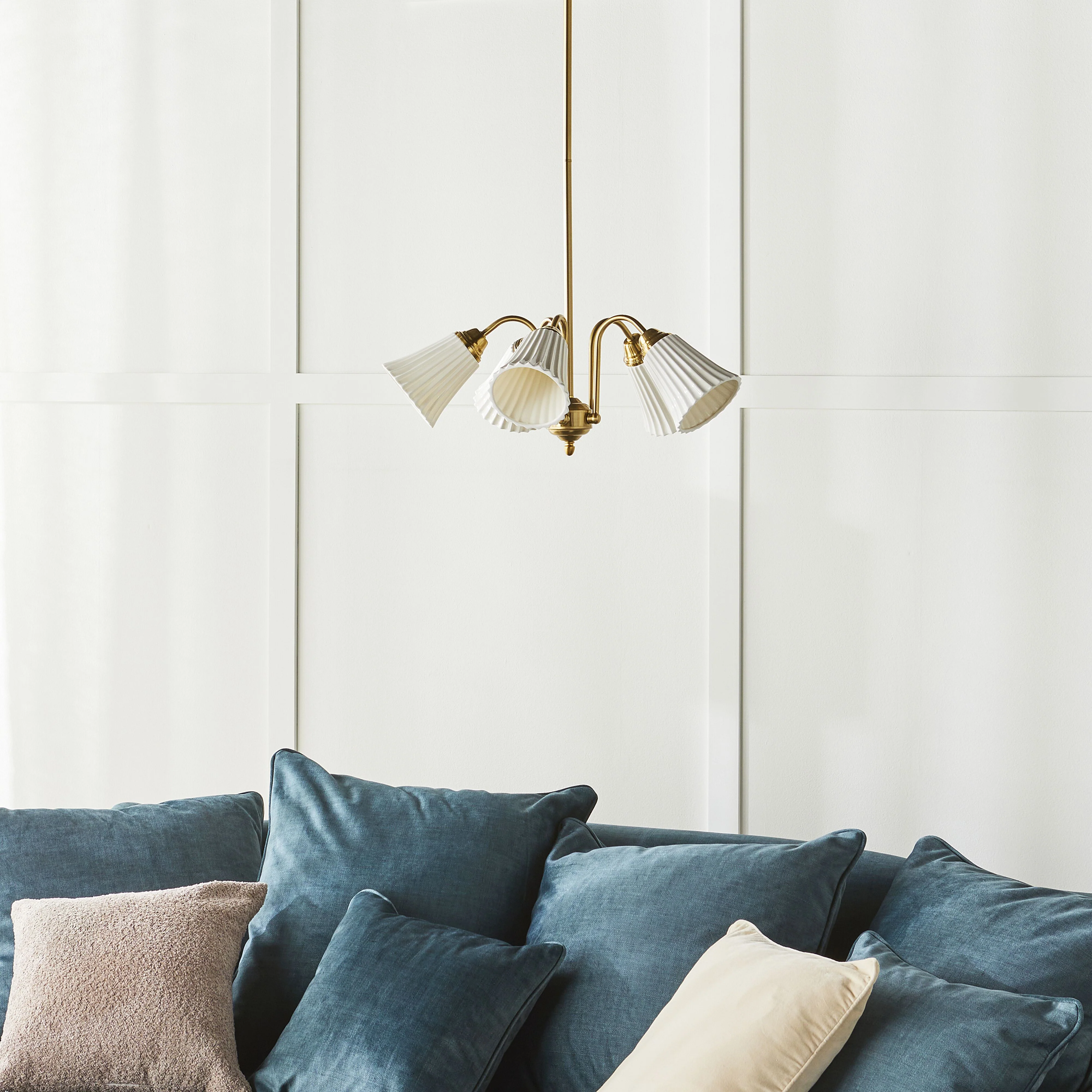 Mossman Porcelain 5 Light Pendant Ivory 60x93cm - Image 4
