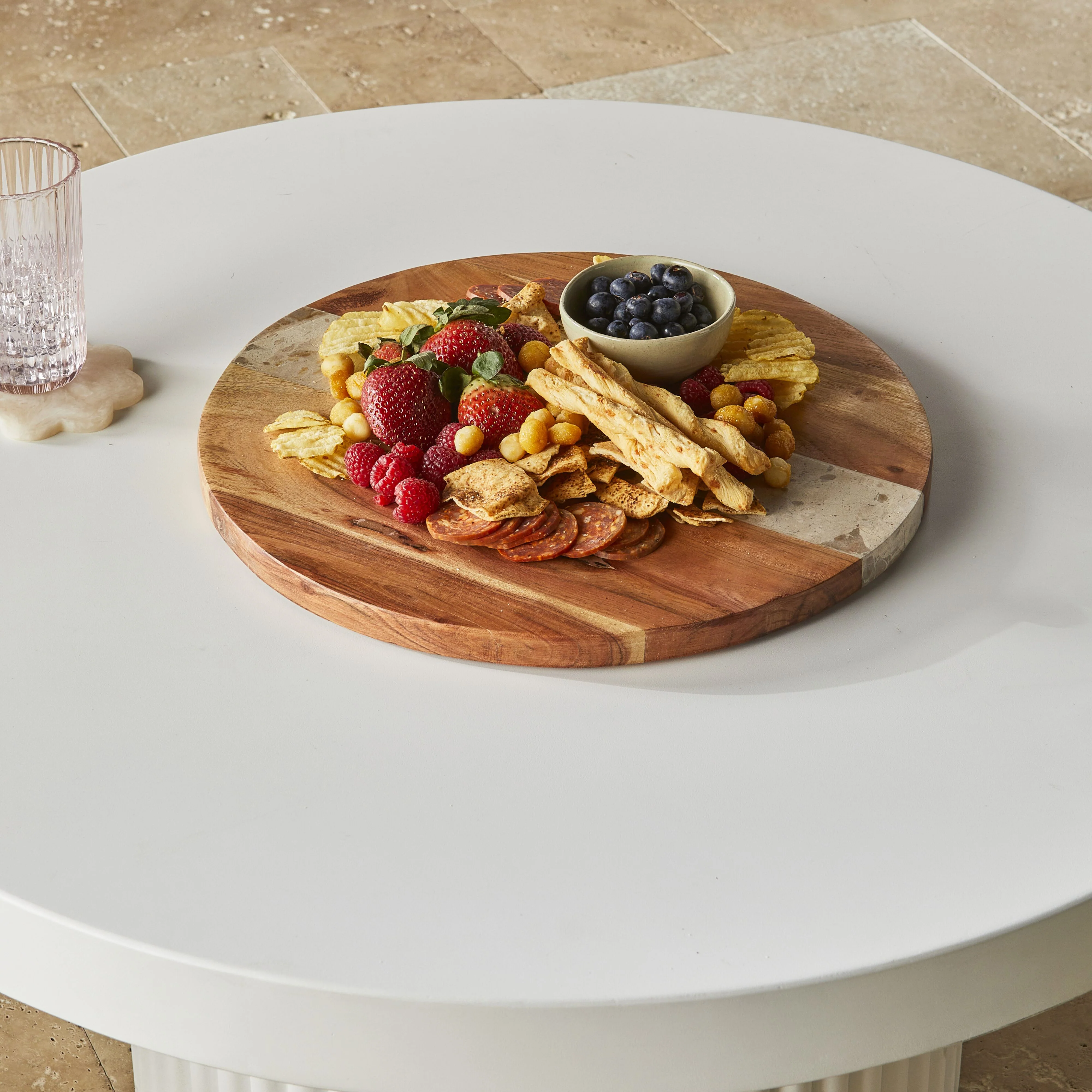 Naxian Acacia Wooden Chopping Board 40x40x2cm - Image 4