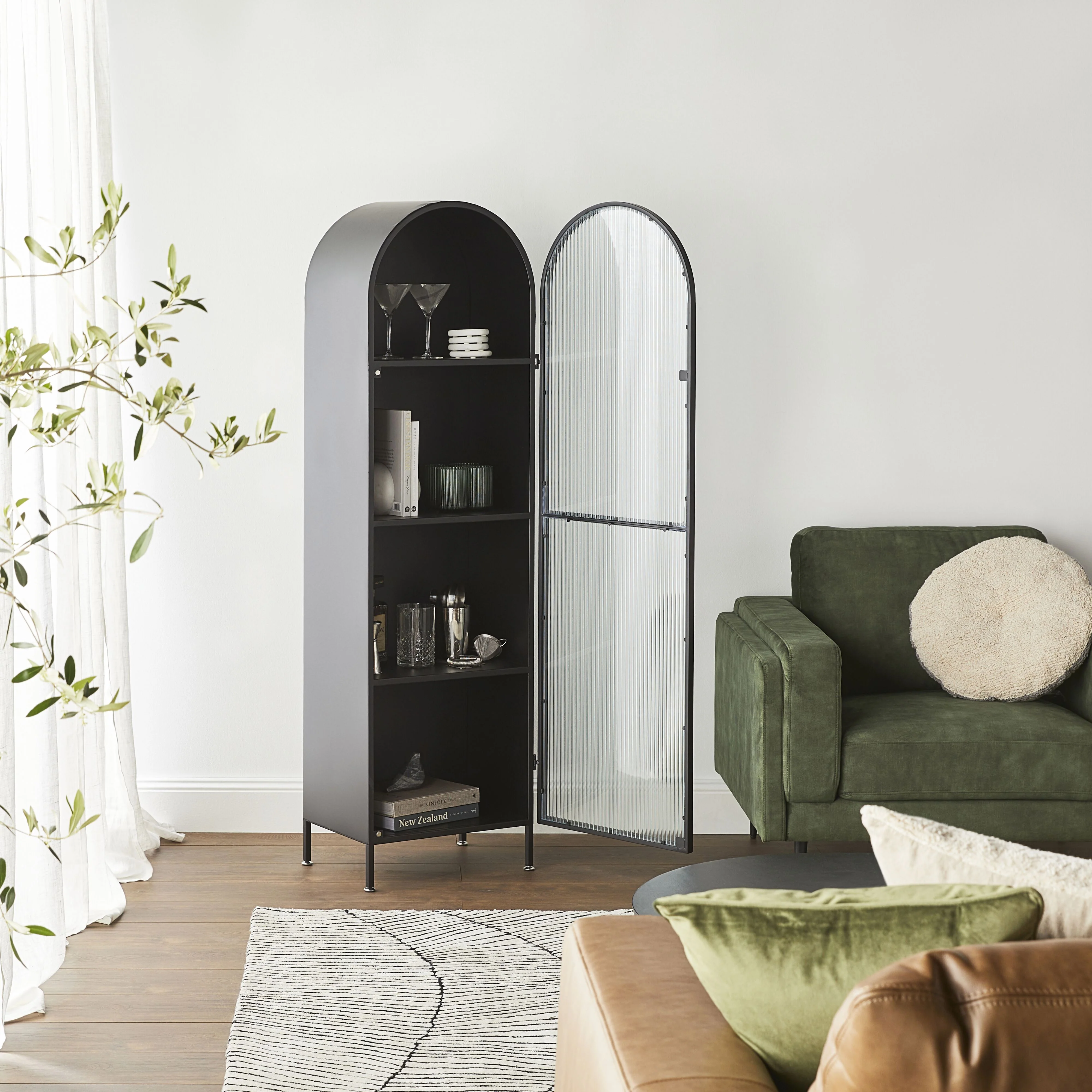 Nero 1 Door Arched Display Cabinet 165 x 47cm Black - Image 8