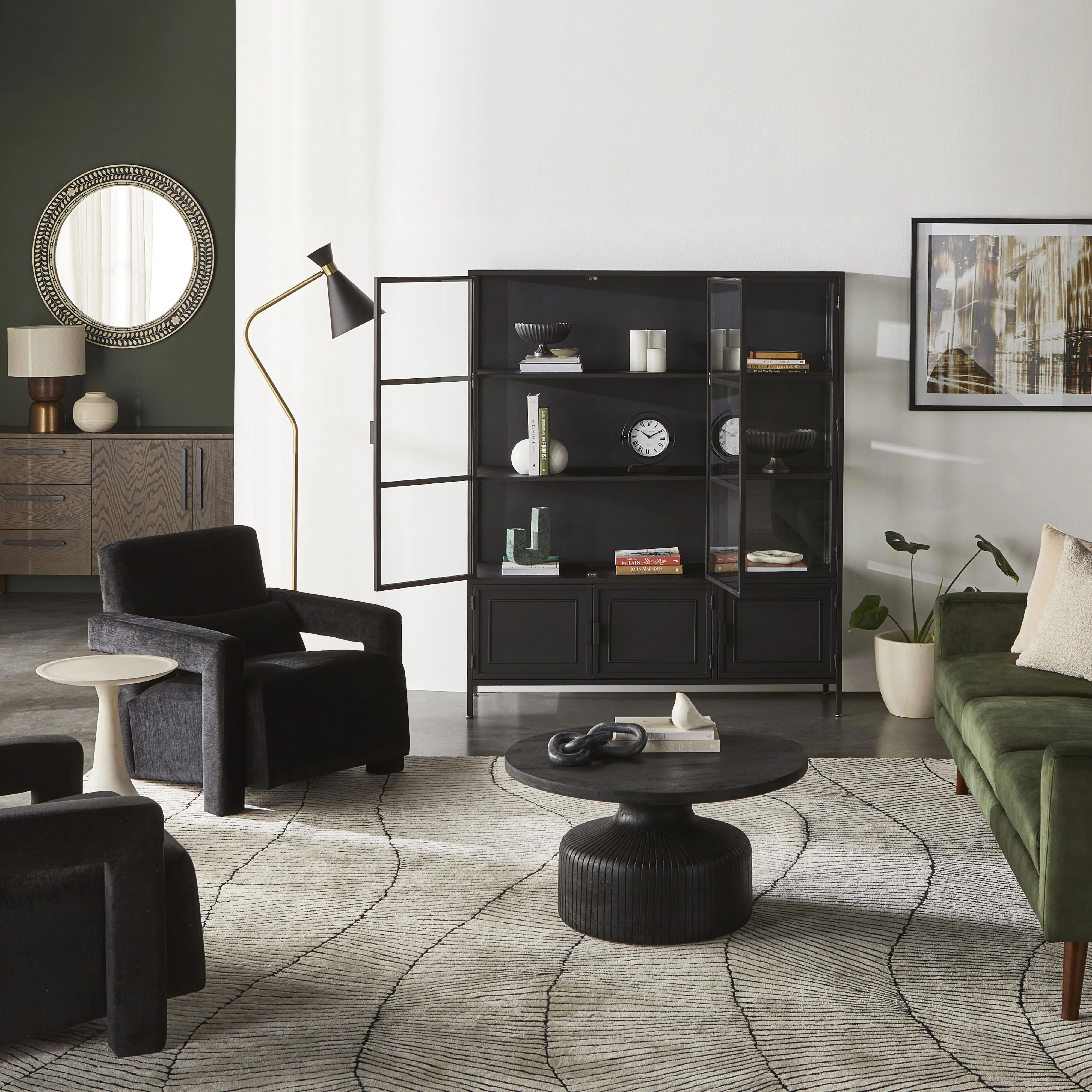 Nero 6 Door Display Cabinet 135 x 40 x 160cm Black - Image 10