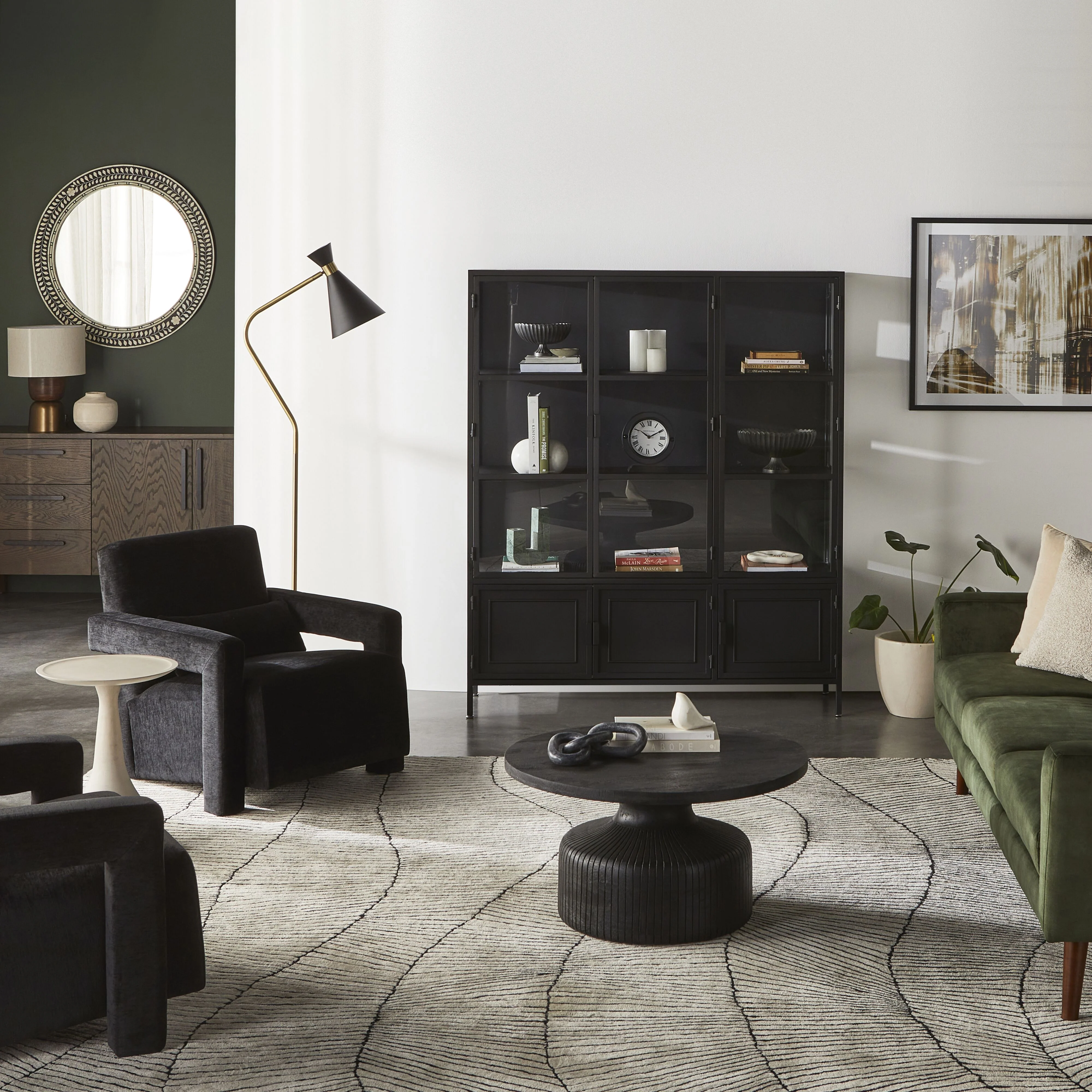 Nero 6 Door Display Cabinet 135 x 40 x 160cm Black - Image 8