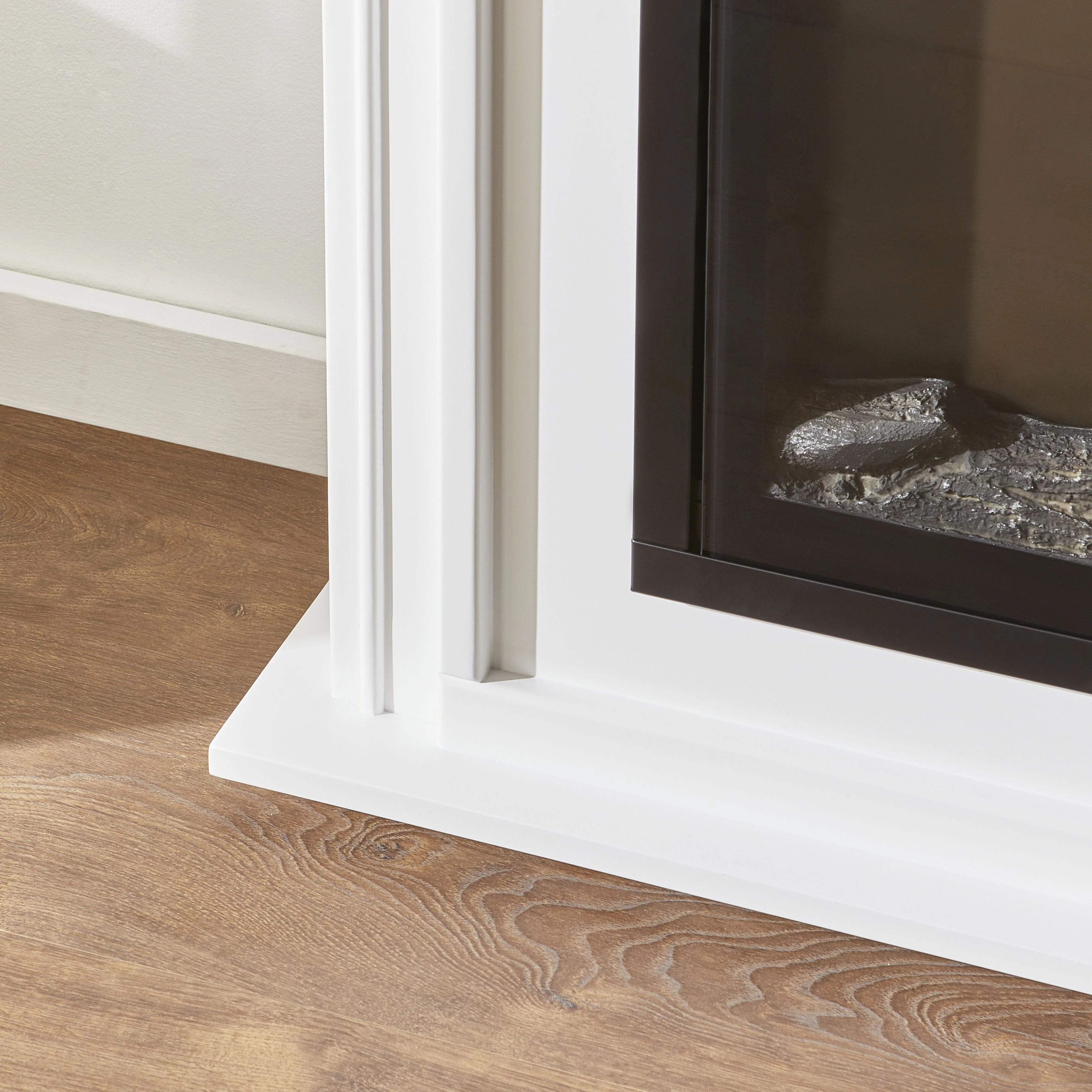 Newport Electric Fireplace 162x25x73cm - Image 13