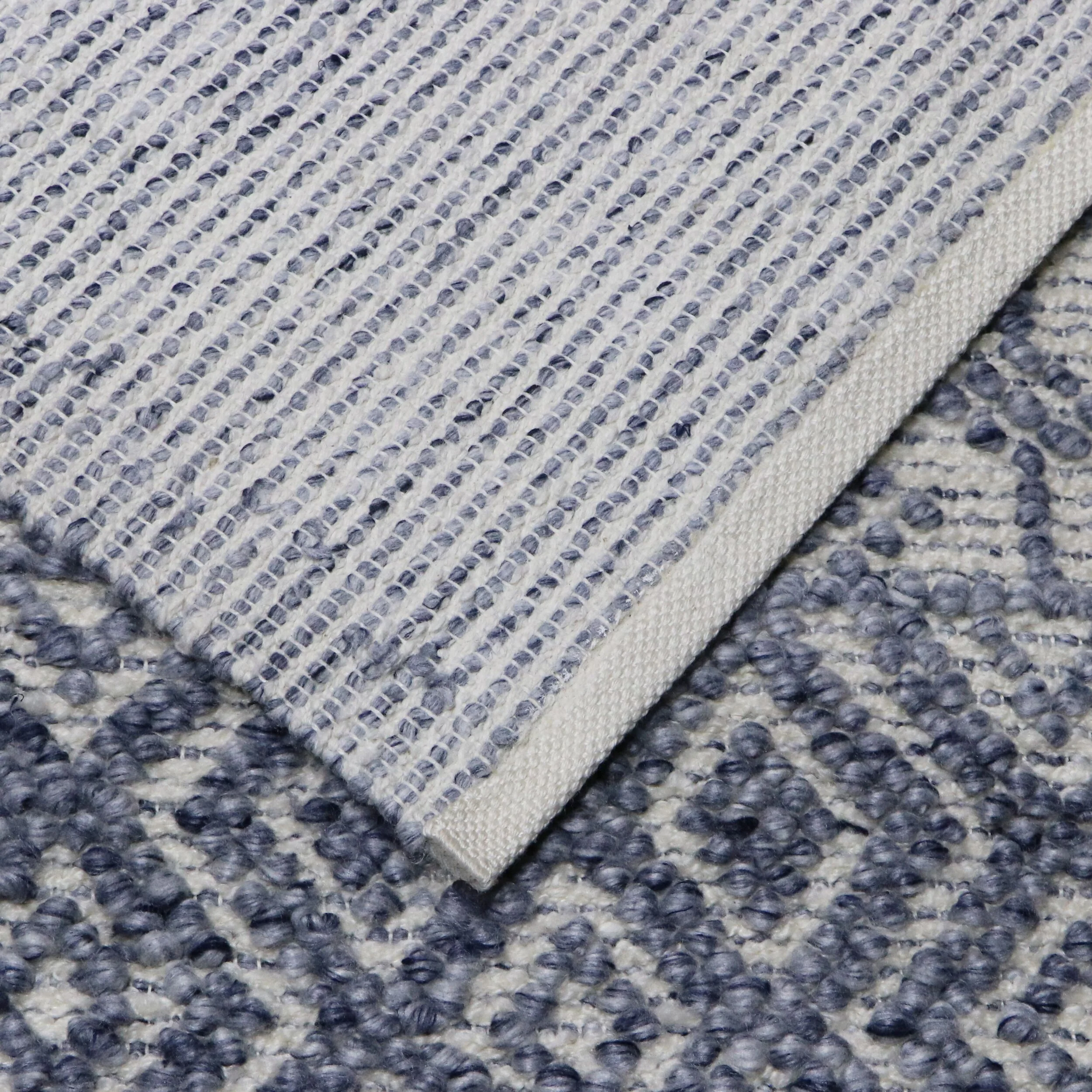 Nomadic Prism Rug 240x300cm - Image 3