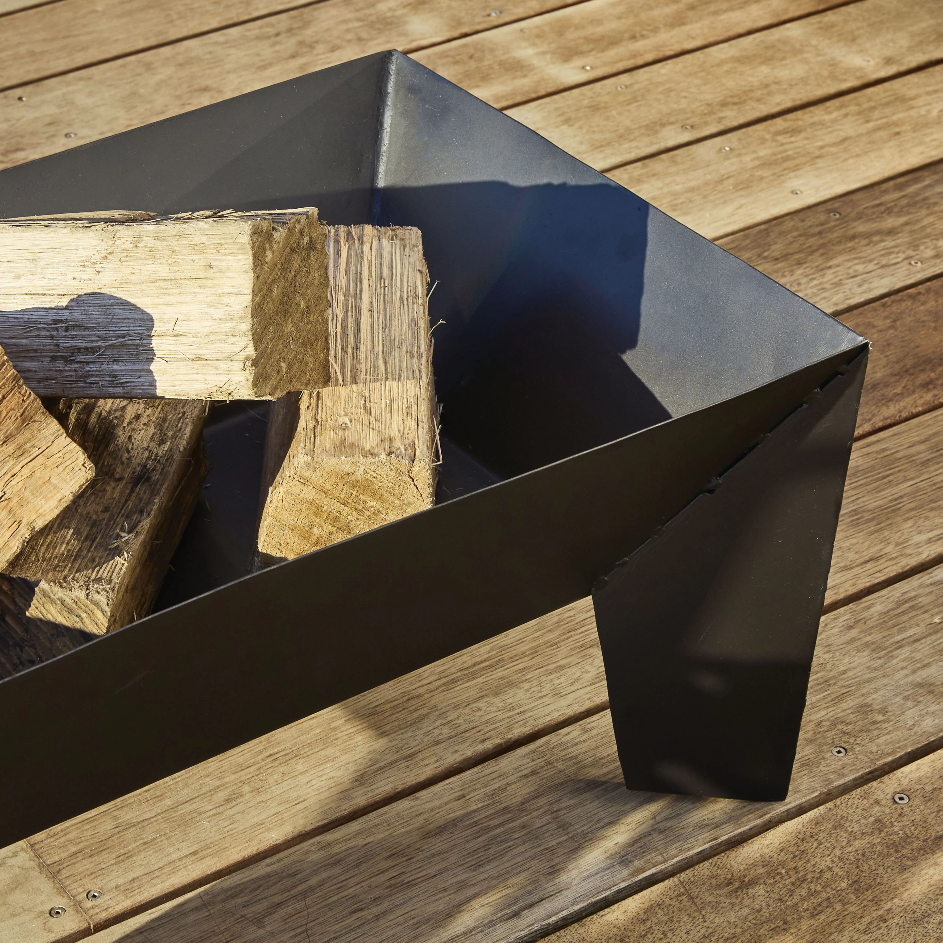 Oakley Fire Pit 80x50cm - Image 7