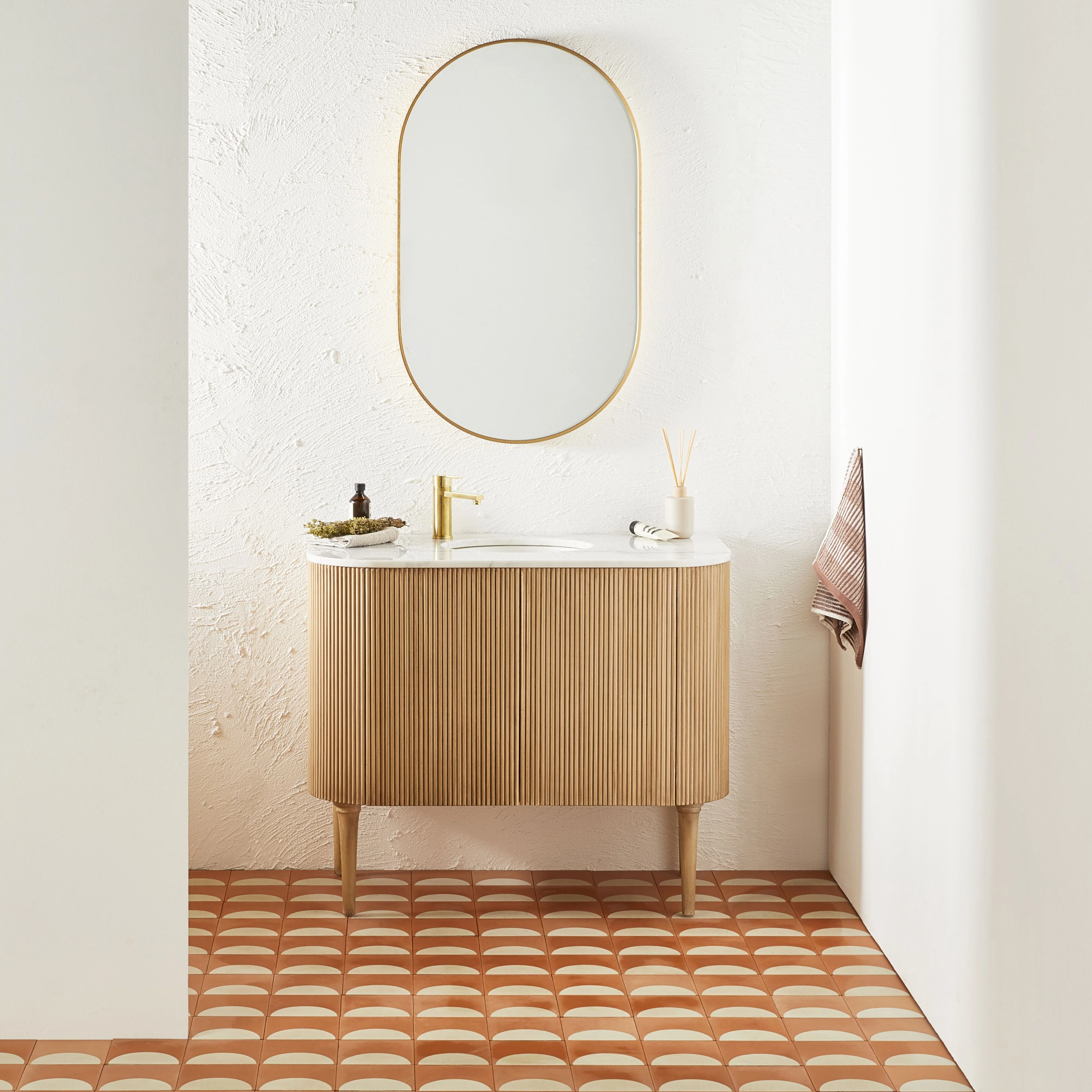 Ovale Mirror 100x60cm Brushed Brass - Image 7