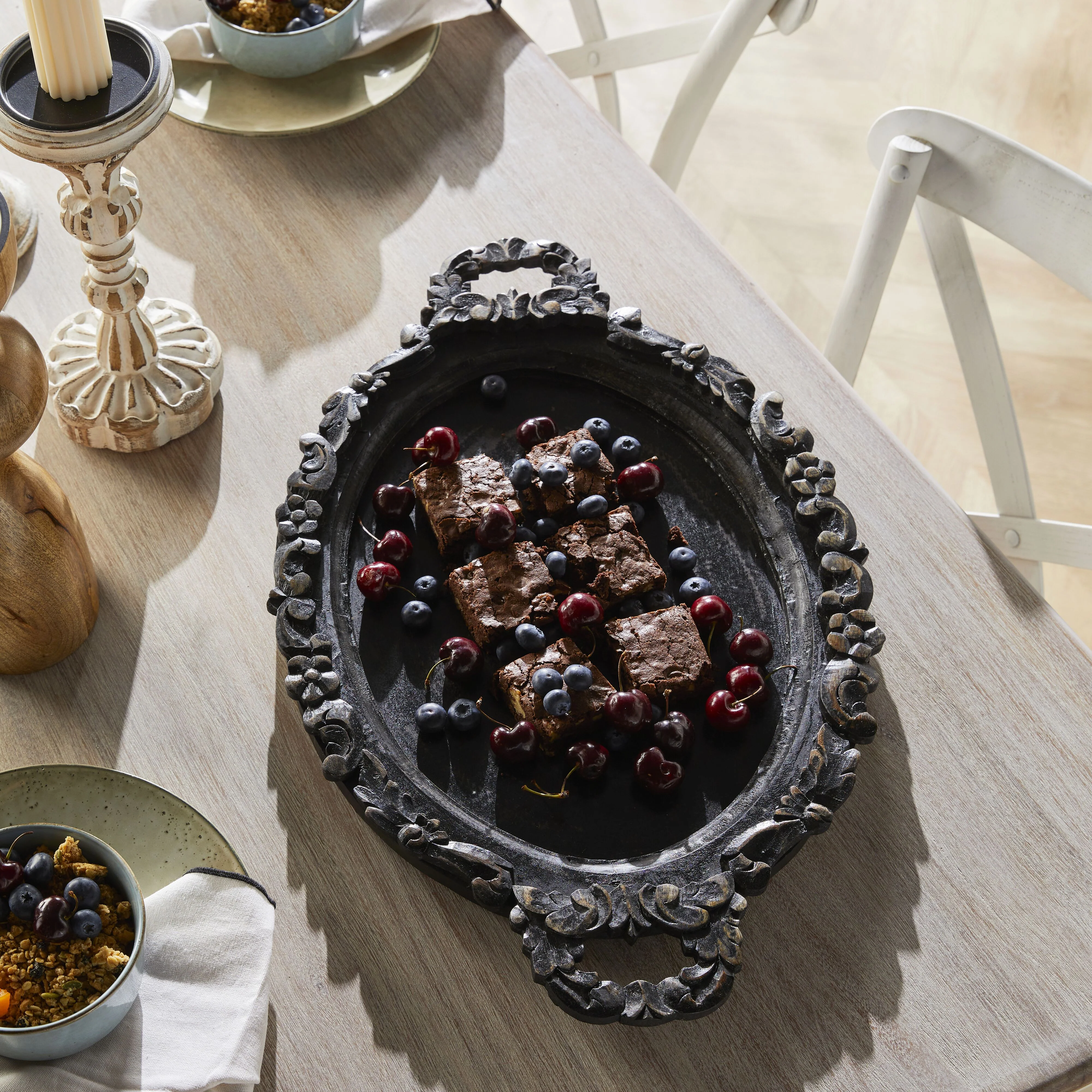Parvani Noir Tray 63x38cm - Image 4
