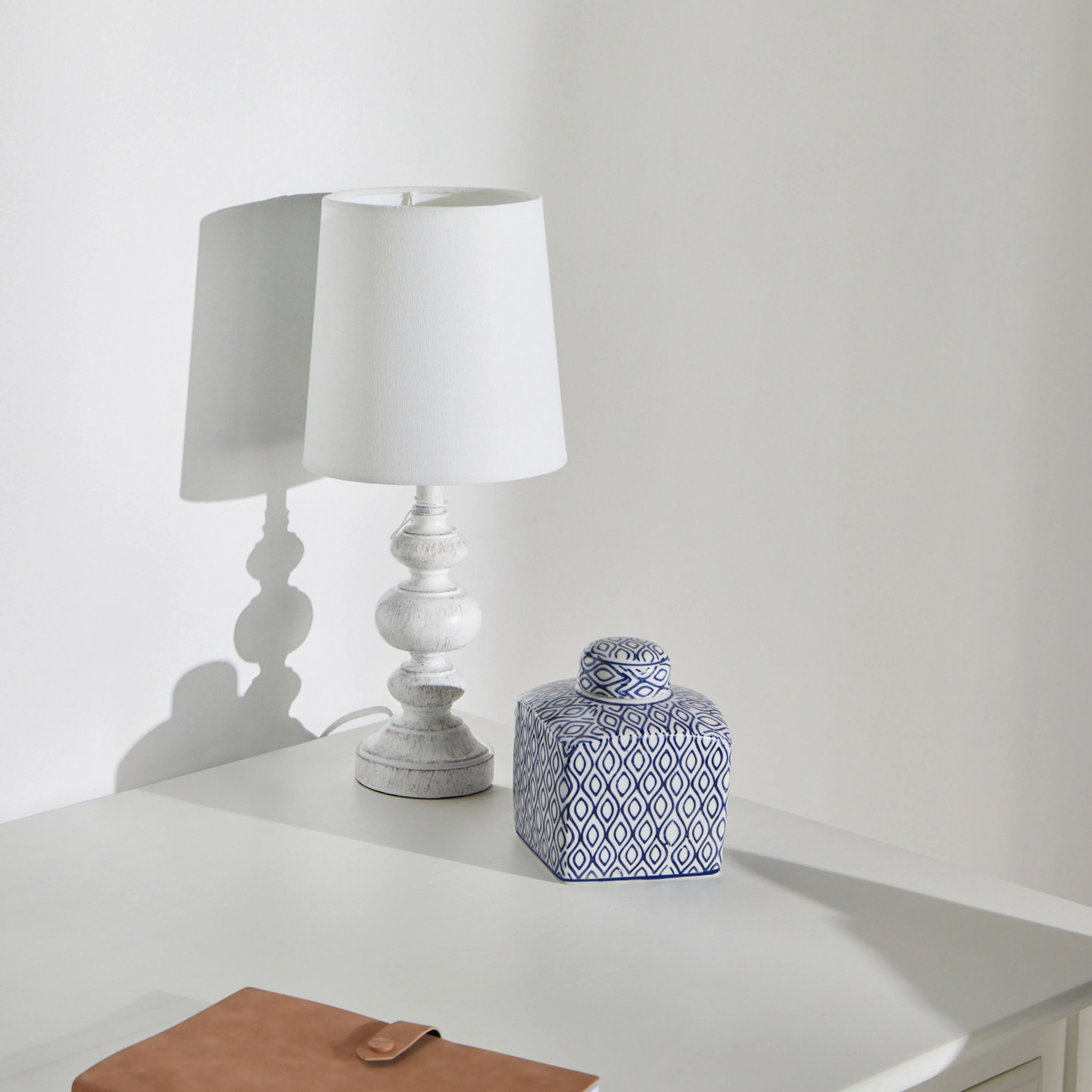 Peta White Table Lamp 40cm - Image 5