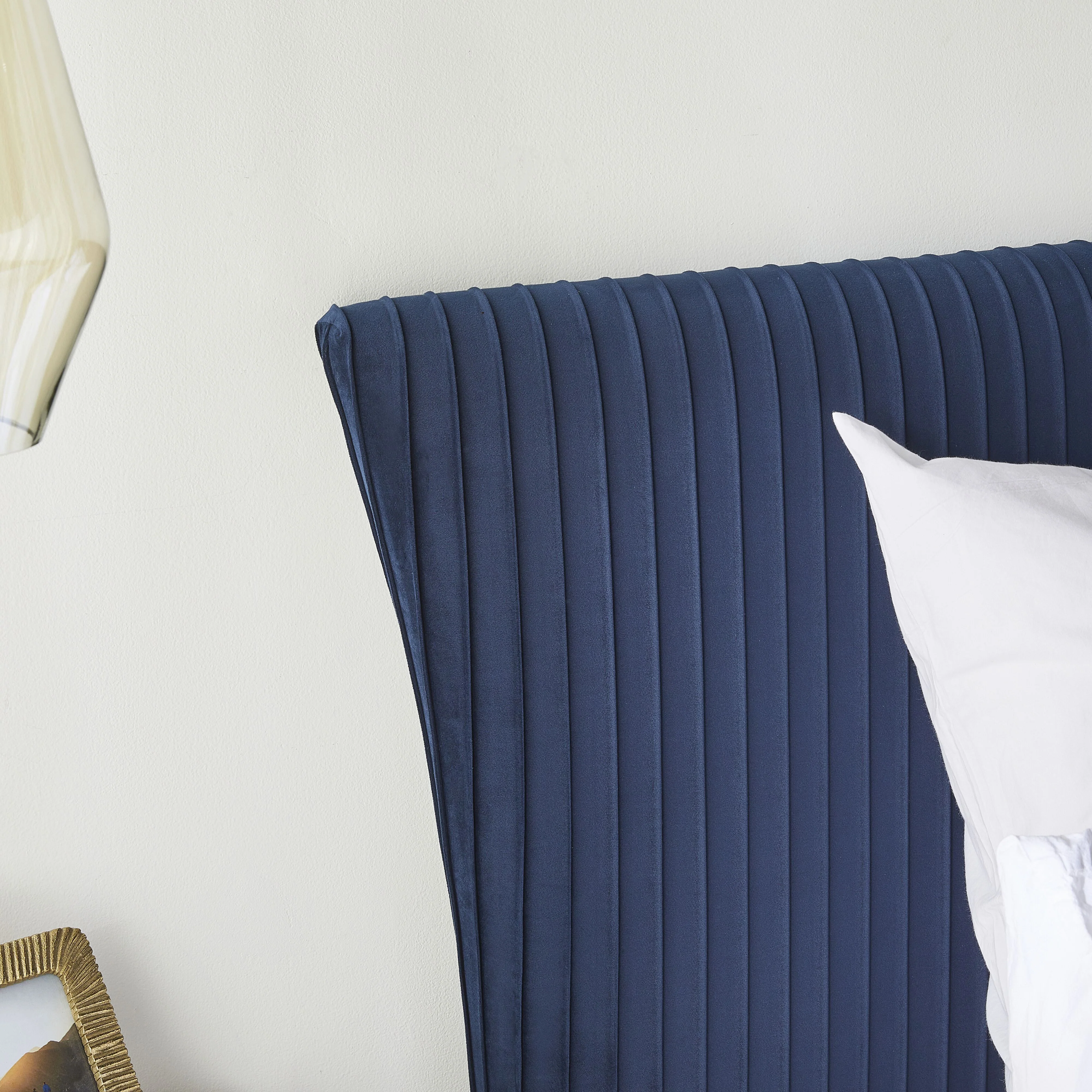 Pleat Bed King Midnight - Image 12