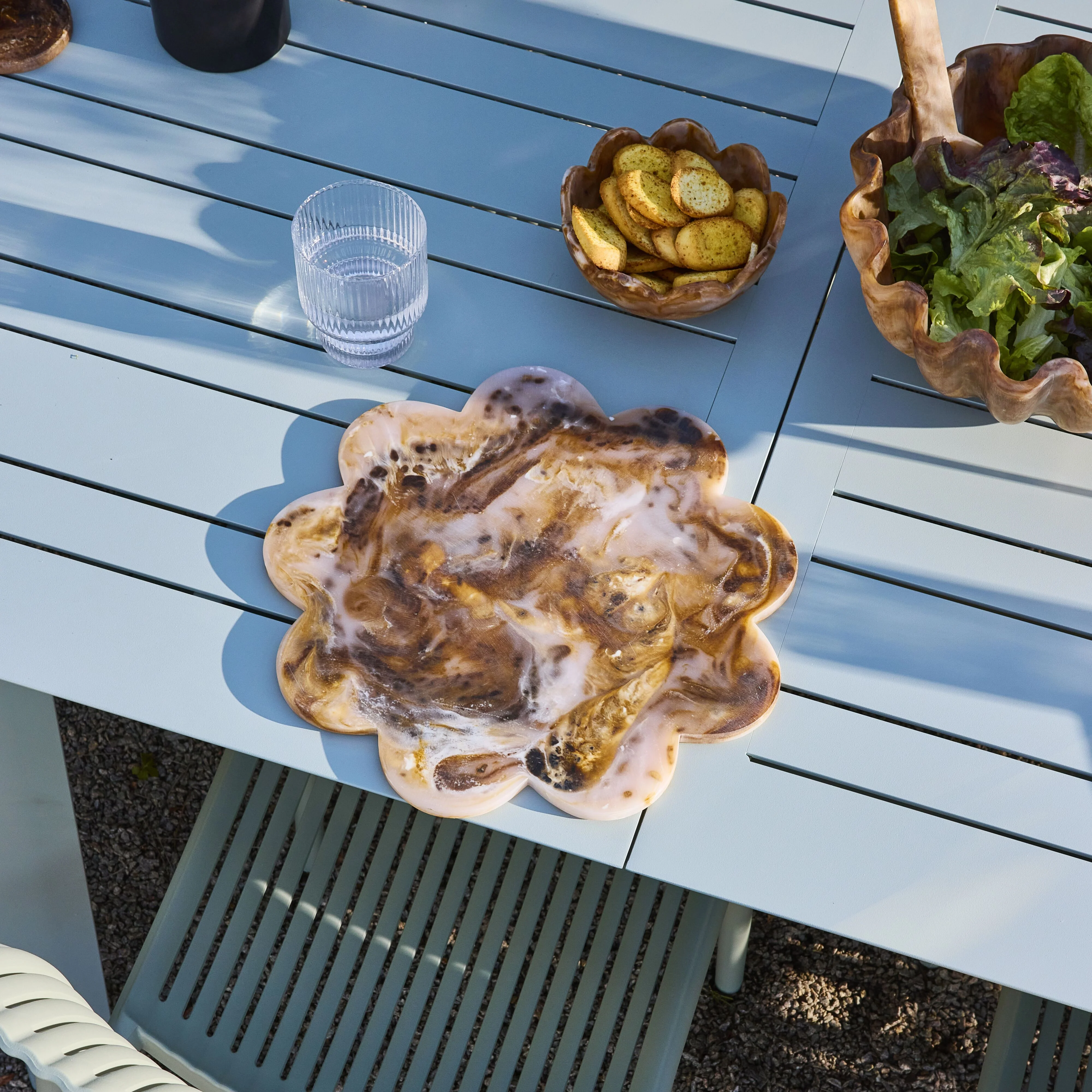 Poppi Scallop Placemat Tortoiseshell - Image 4