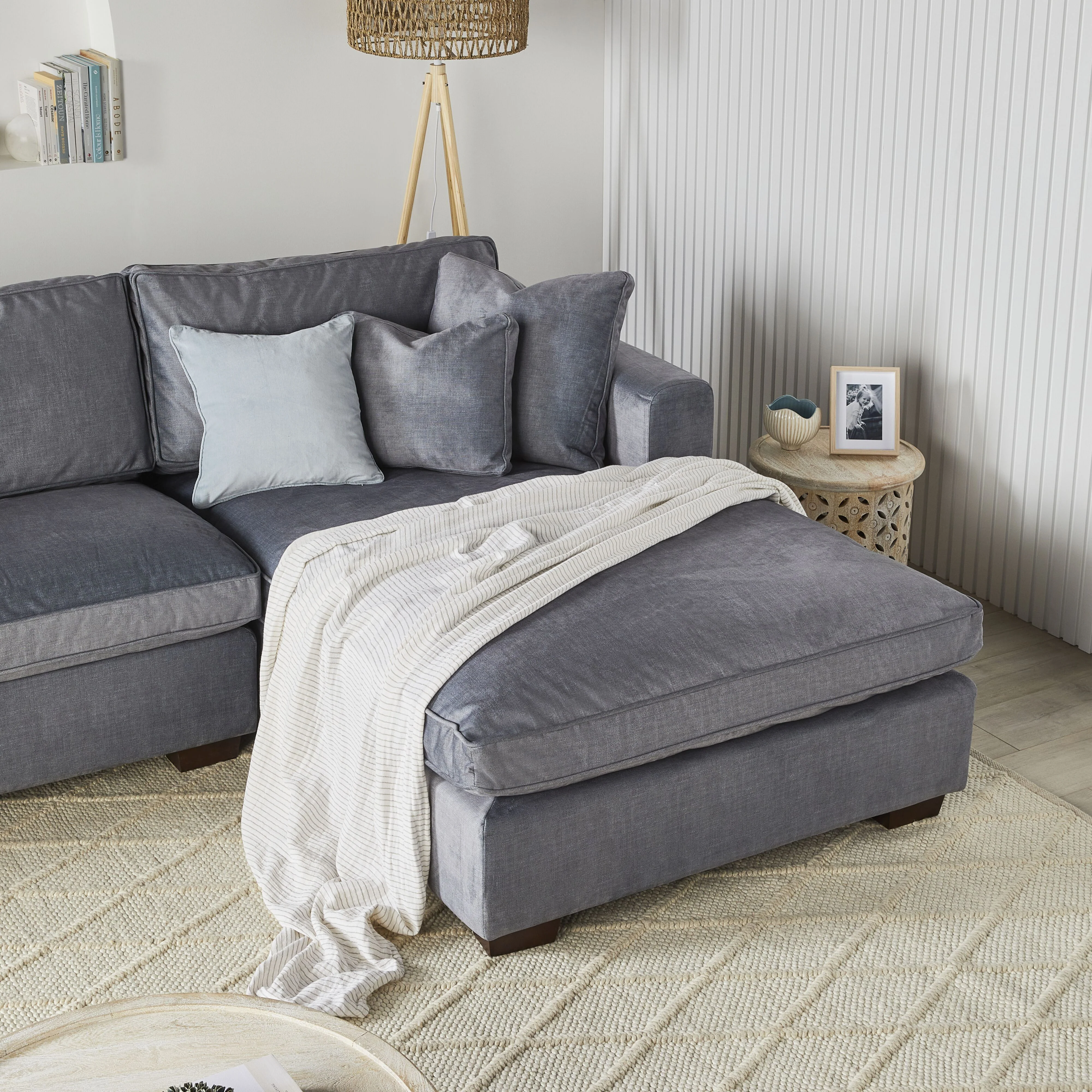 Portsea 4 Seater RHS Chaise Aura Storm - Image 9